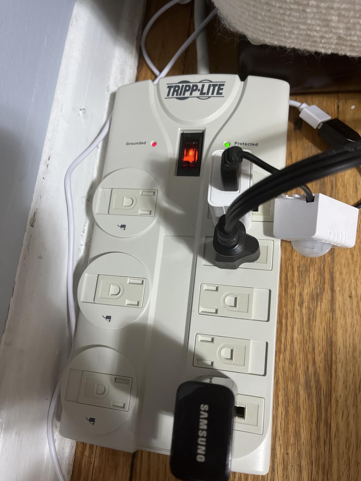 Eaton Tripp Lite Series TLP808B 8 Outlet Surge Protector Power Strip with Flat Plug, 1440 Joule Rating, Black, UL Listed & Certified, 8ft Extension Cord with Multiple Outlets for Home Office - Customer Photo 1