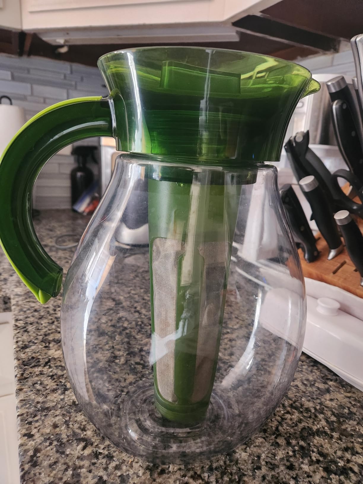 Primula The Big Iced Tea Maker and Infuser, Plastic Beverage Pitcher with Leak Proof, Airtight Lid, Fine Mesh Reusable Filter, Made without BPA, Dishwasher Safe, Green Customer Review Primula The Big Iced Tea Maker and Infuser, Plastic Beverage Pitcher with Leak Proof, Airtight Lid, Fine Mesh Reusable Filter, Made without BPA, Dishwasher Safe, Green - Customer Photo 1