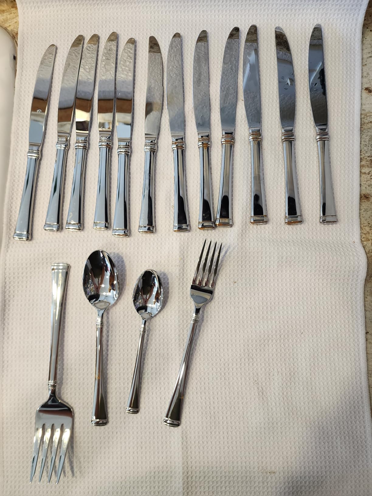 Mikasa Gold Accent Harmony Flatware Set for 12, 65 Piece 18/10 Stainless Steel Silverware with Gold-Trimmed Handles and Serving Utensils, Elegant Dinnerware Service Customer Review Mikasa Gold Accent Harmony Flatware Set for 12, 65 Piece 18/10 Stainless Steel Silverware with Gold-Trimmed Handles and Serving Utensils, Elegant Dinnerware Service - Customer Photo 2