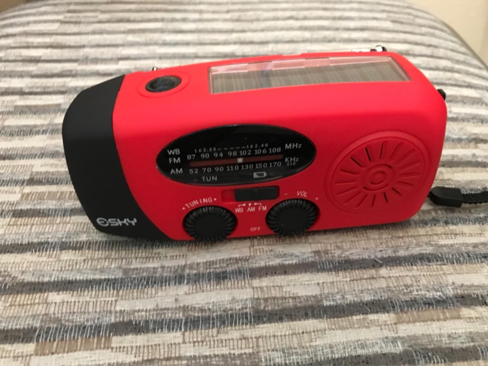 Esky Emergency Hand Crank Radio 7400mWh with 3 LED Flashlight, AM/FM/NOAA Portable Weather Radio with Rechargeable 2000mAh Battery, Solar Powered Radio for Indoor Outdoor Survival Camping, SOS Alarm - Customer Photo 4