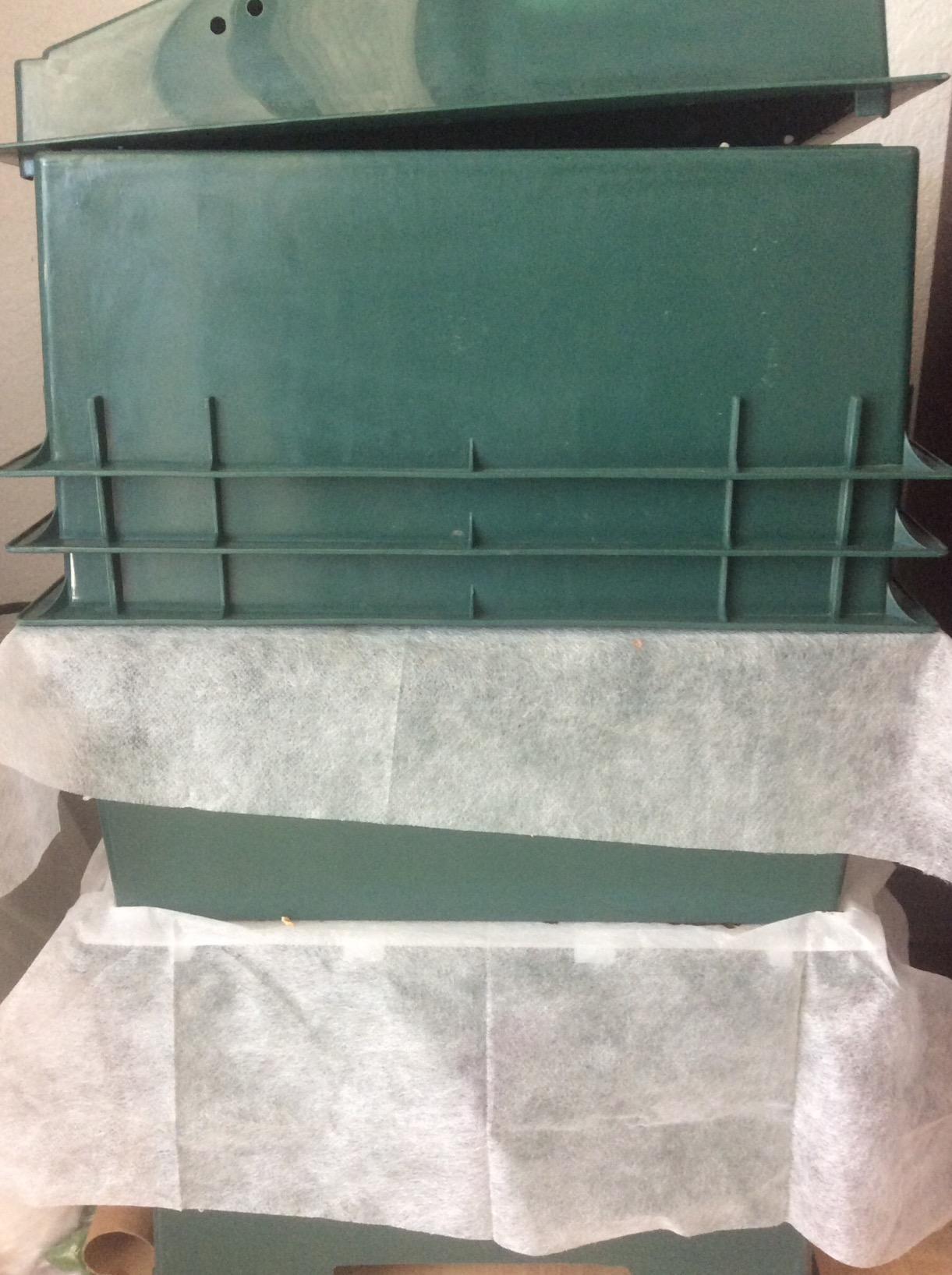 VermiHut 5-Tray Worm Compost Bin, Dark Green with Free Worm-Saver Tray Customer Review VermiHut 5-Tray Worm Compost Bin, Dark Green with Free Worm-Saver Tray - Customer Photo 1