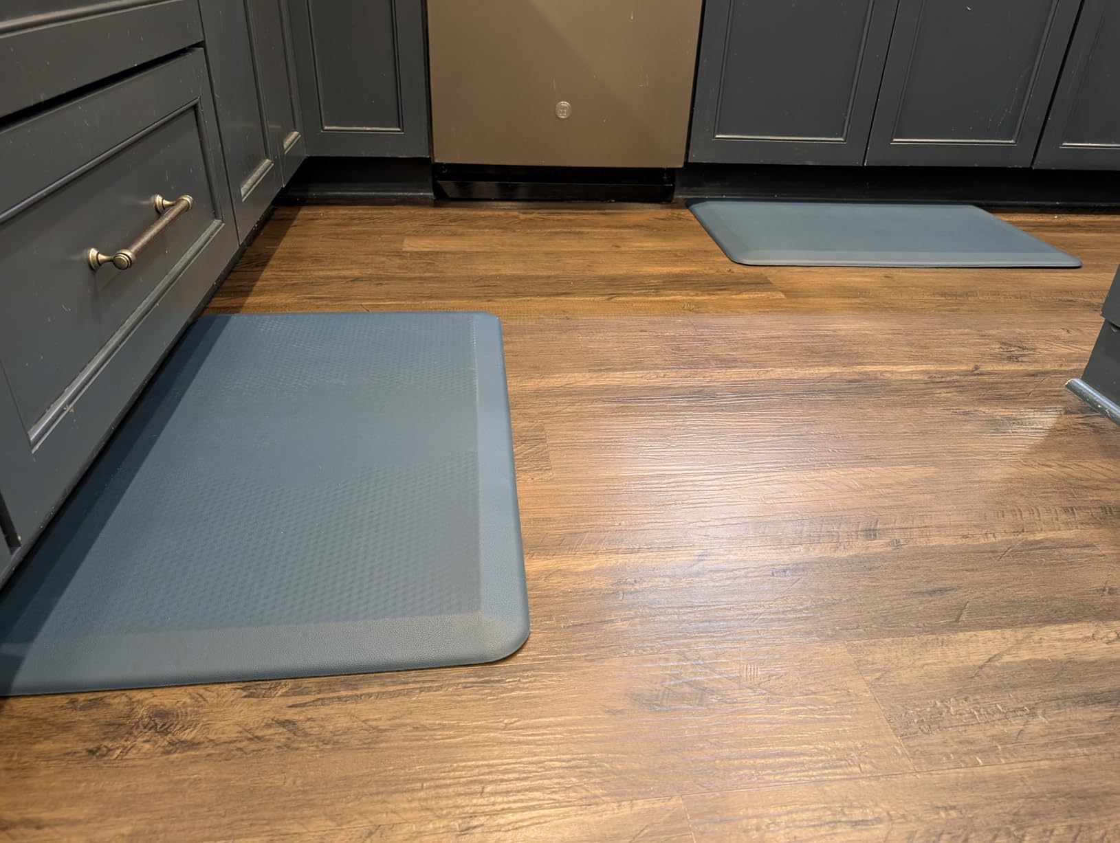 GORILLA GRIP Comfortable Cushioned Kitchen Mats for Floor, 3/4 Inch Thick Ergonomic Standing Desk Anti Fatigue Mat, Waterproof and Stain Resistant Pebbled Top, Supportive Padded Foam Rug, 20x32, Black - Customer Photo 1