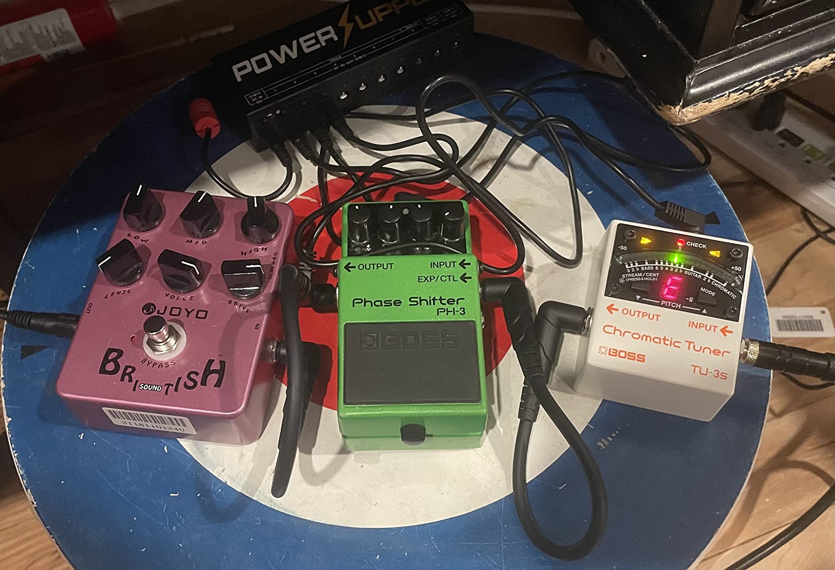 BOSS TU-3S Compact Chromatic Tuner for your Pedalboard | Industry-Standard Performance in a Tiny Footprint | Rock-Solid Tuning for Guitar and Bass | 21-Segment LED Meter | Accu-Pitch Sign Function Customer Review BOSS TU-3S Compact Chromatic Tuner for your Pedalboard | Industry-Standard Performance in a Tiny Footprint | Rock-Solid Tuning for Guitar and Bass | 21-Segment LED Meter | Accu-Pitch Sign Function - Customer Photo 1