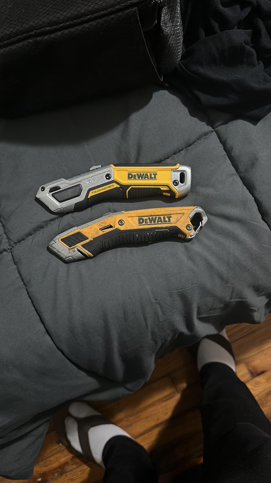 DEWALT DWHT10295 Premium Utility Knife Customer Review DEWALT DWHT10295 Premium Utility Knife - Customer Photo 1