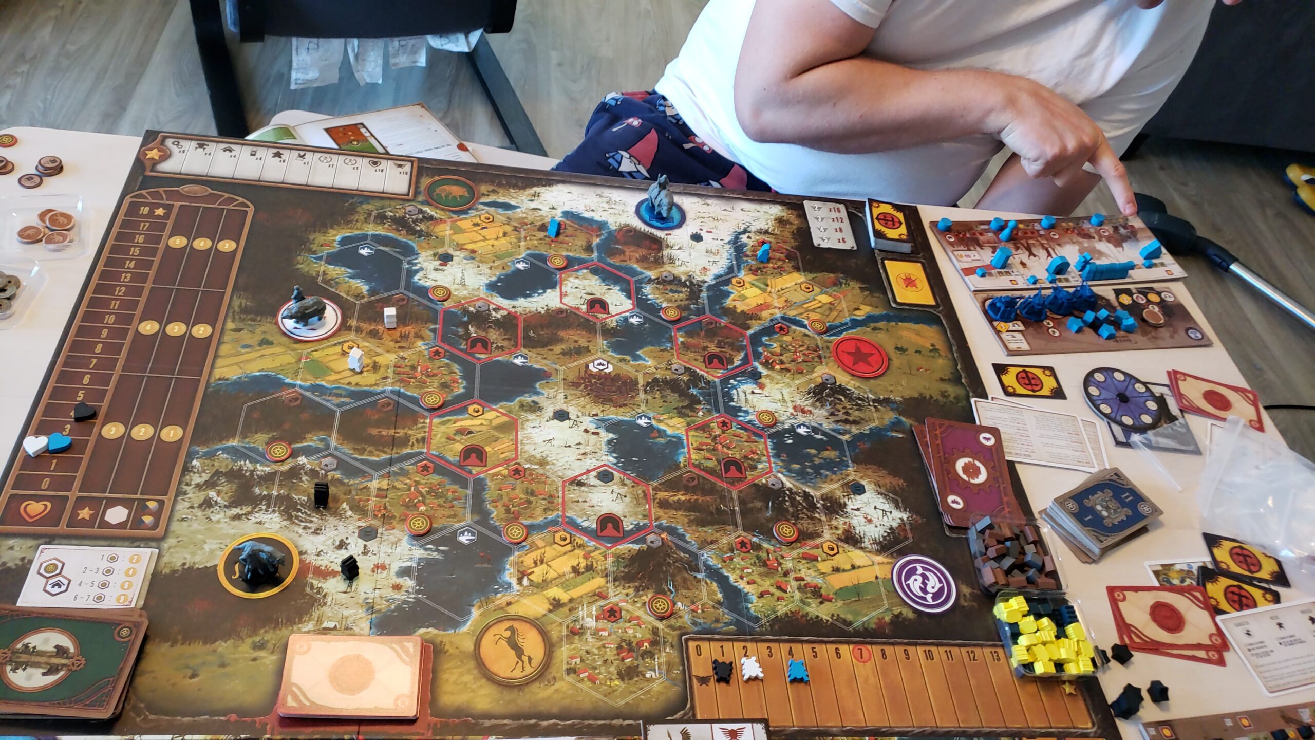 Stonemaier Games: Scythe (Base Game) by Jamey Stegmaier | an Engine-Building, Area Control Strategy Board Game with Mechs, Set in Dieselpunk 1920+ Europe for Adults and Family | 1-5 Players, 115 Mins Customer Review Stonemaier Games: Scythe (Base Game) by Jamey Stegmaier | an Engine-Building, Area Control Strategy Board Game with Mechs, Set in Dieselpunk 1920+ Europe for Adults and Family | 1-5 Players, 115 Mins - Customer Photo 2