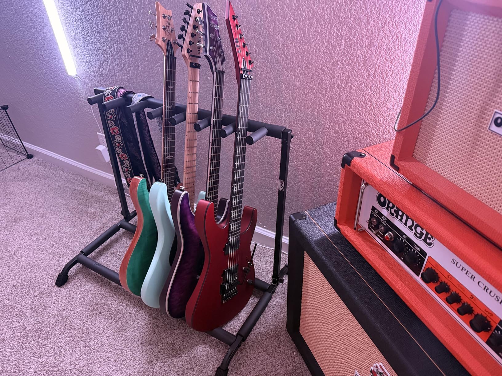 Gator Rok-It Collapsible Folding Guitar Rack Stand for 3 Guitars – Fits Acoustic, Electric, or Bass Guitars – Portable, Durable, Space-Saving Storage (RI-GTR-RACK3) Customer Review Gator Rok-It Collapsible Folding Guitar Rack Stand for 3 Guitars – Fits Acoustic, Electric, or Bass Guitars – Portable, Durable, Space-Saving Storage (RI-GTR-RACK3) - Customer Photo 4