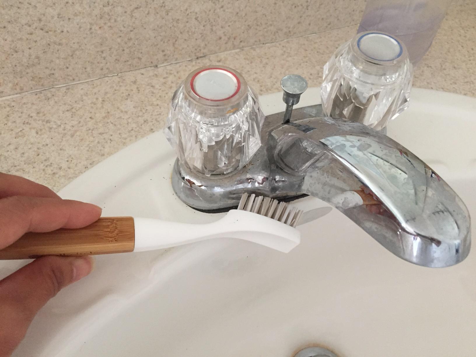 Full Circle Micro Manager, Deep Cleaning Brush for Crevices, Shower, & Grout, Tough Bristles, Sustainable Bamboo Handle, White Customer Review Full Circle Micro Manager, Deep Cleaning Brush for Crevices, Shower, & Grout, Tough Bristles, Sustainable Bamboo Handle, White - Customer Photo 4