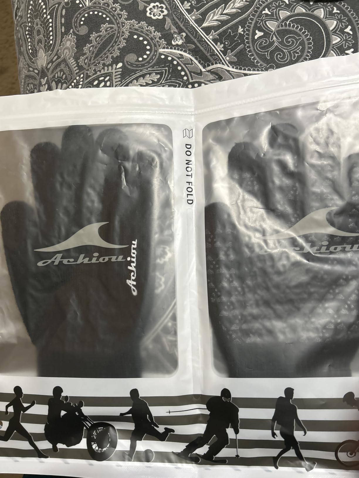 Achiou Winter Gloves, Glove for Men Women, Upgraded Touch Screen Texting Warm Running with Thermal Soft Knit Lining - Customer Photo 1