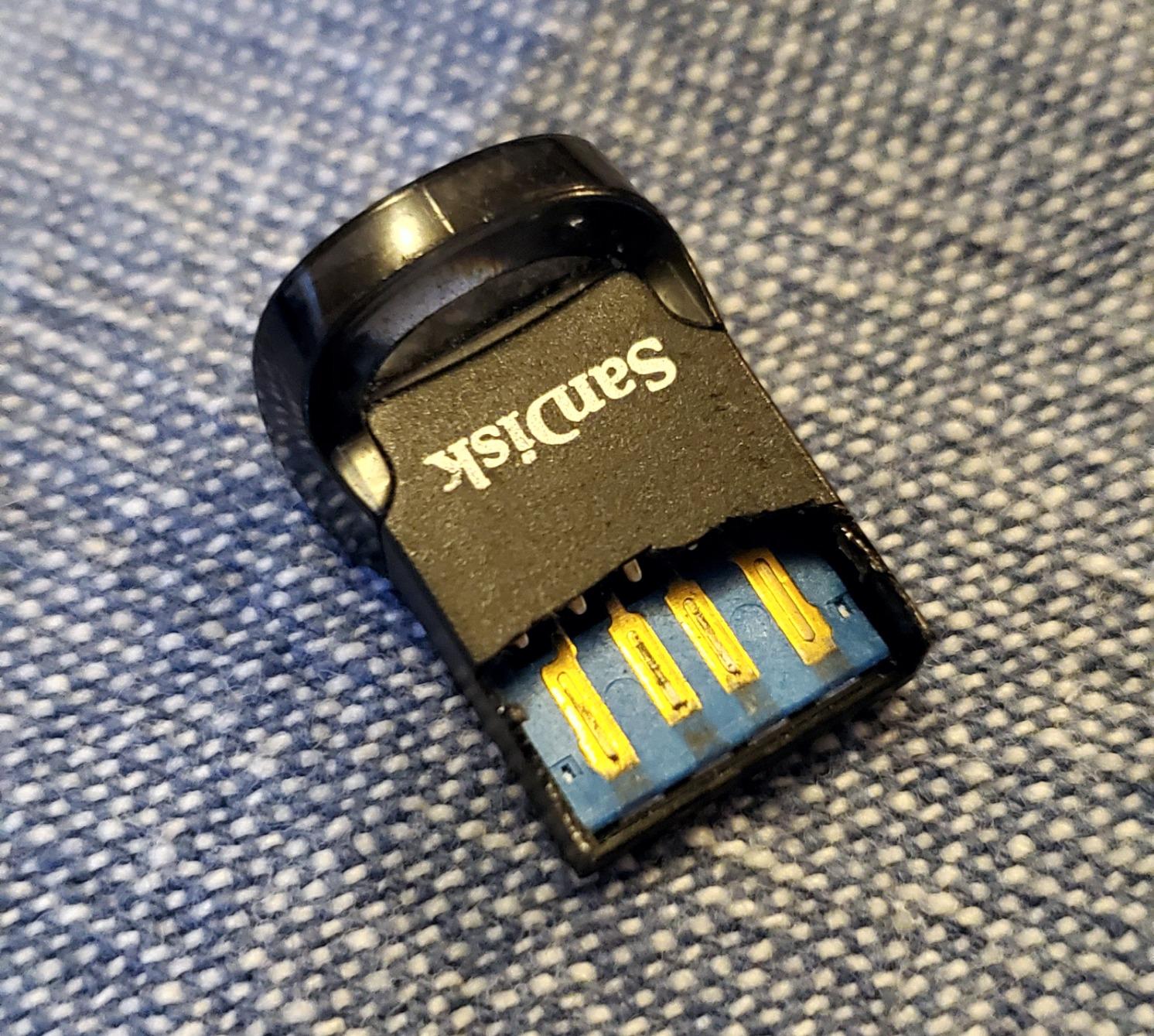 SanDisk 16GB Ultra Fit USB 3.2 Flash Drive - SDCZ430-016G-G46 - Customer Photo 1