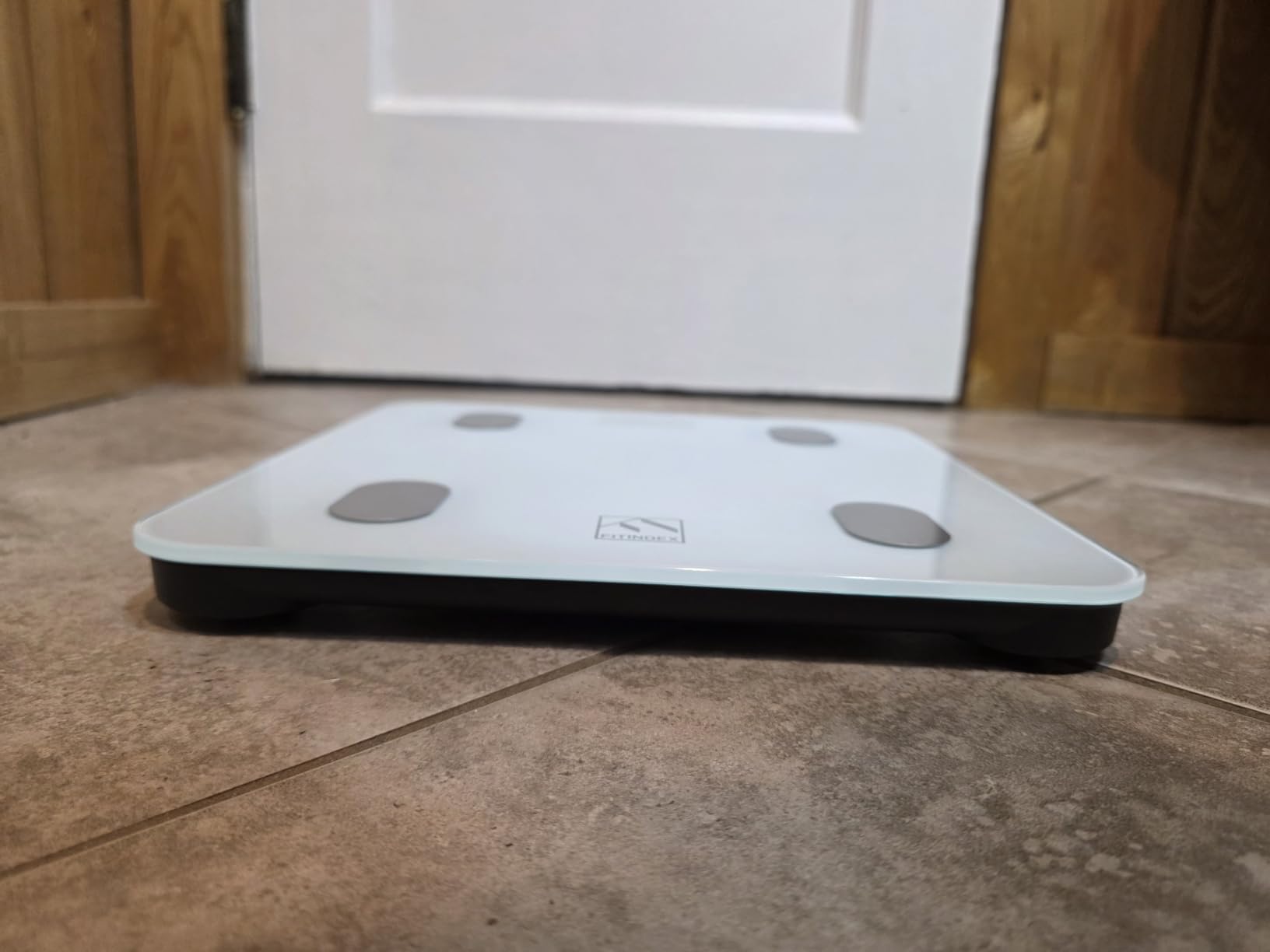 FITINDEX Smart Scale for Body Weight, FSA&HSA Eligible, Scale with BMI, Body Fat, Muscle Mass, Bluetooth, 13 Body Composition Analyzer, Sync APP, Digital Bathroom, 400lb, White customer photo 1