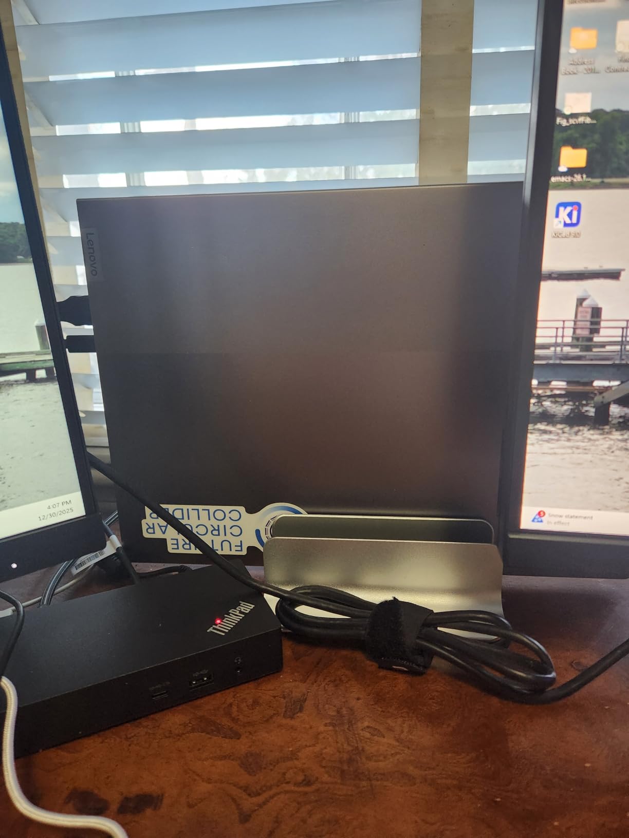 OMOTON Vertical Laptop Stand [Updated Double Version], Desktop Aluminum Mac Book Stand with Adjustable Dock Size, Fits All Mac Book, Surface, Chrome Book and Gaming Laptops (Up to 17.3 inch) (Silver) - Customer Photo 2