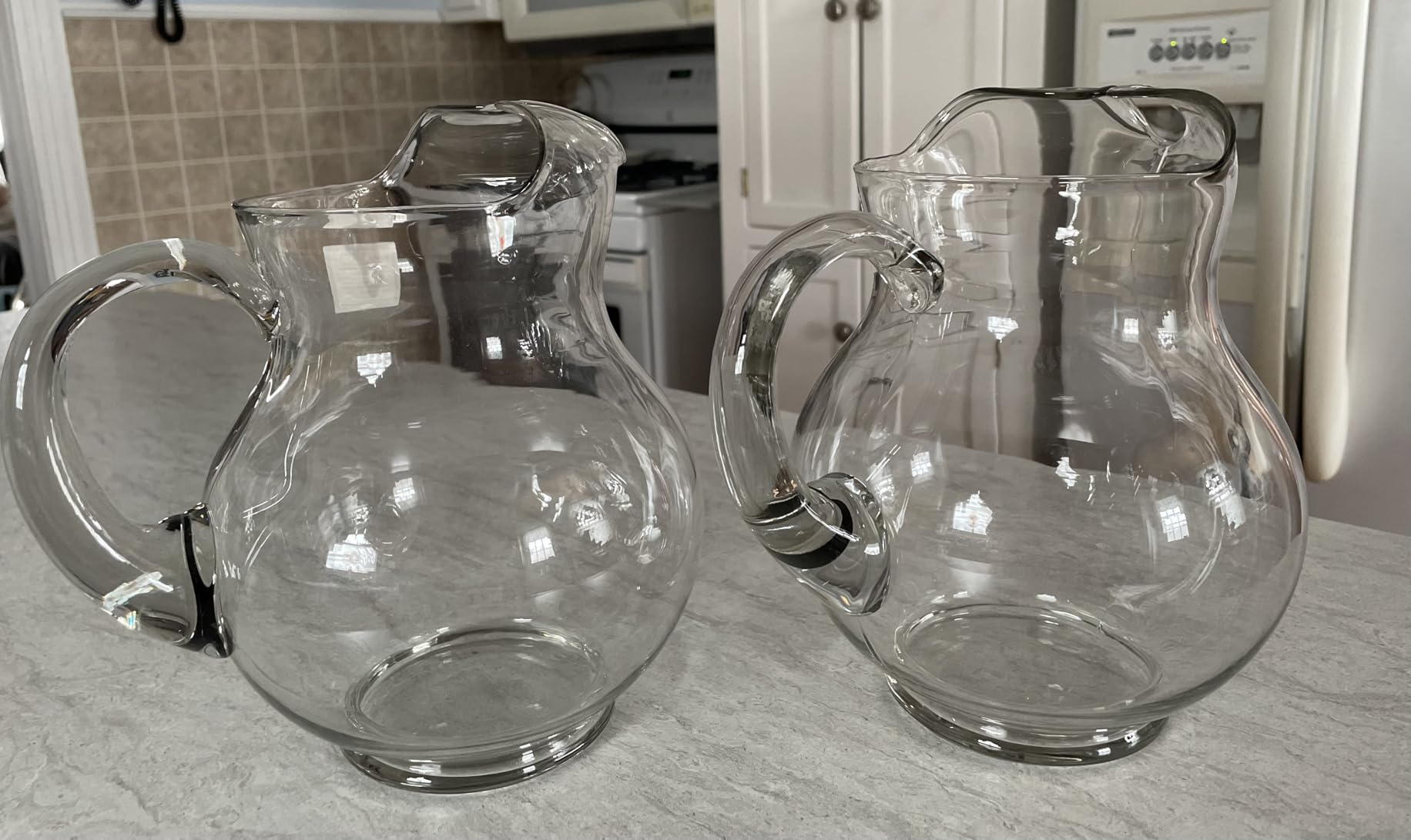 Libbey Acapulco Large Glass Pitcher Set of 2, 89 Oz, Clear, Tall Bubble Glass Pitchers with Handle, Modern Drink Pitchers for Iced Tea, Punch and More Customer Review Libbey Acapulco Large Glass Pitcher Set of 2, 89 Oz, Clear, Tall Bubble Glass Pitchers with Handle, Modern Drink Pitchers for Iced Tea, Punch and More - Customer Photo 1