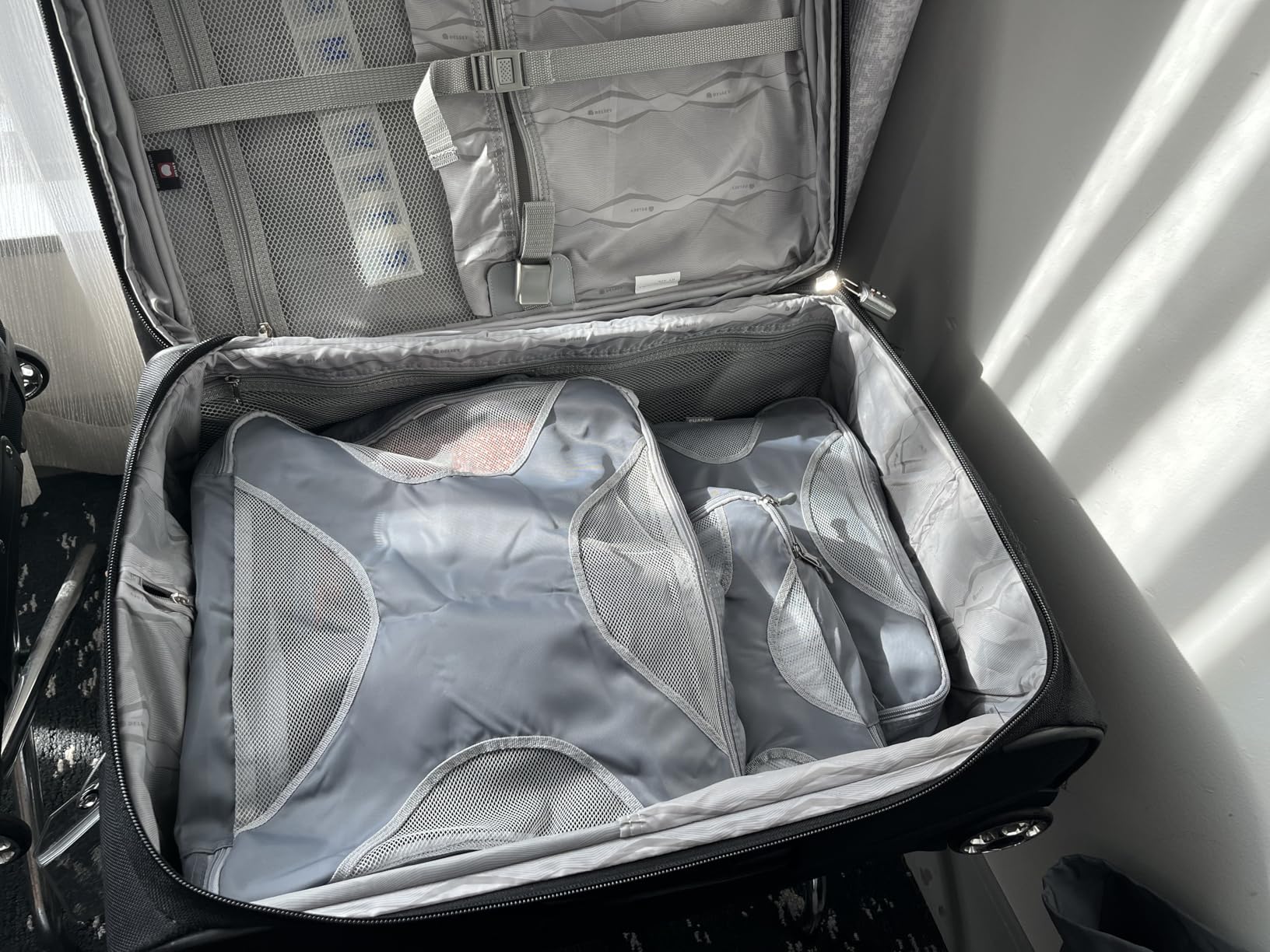 Shacke Premium 5 Packing Cubes Set - Lightweight Mesh Travel Luggage Organizers with Laundry Bag, 5-Piece Suitcase Storage System Customer Review Shacke Premium 5 Packing Cubes Set - Lightweight Mesh Travel Luggage Organizers with Laundry Bag, 5-Piece Suitcase Storage System - Customer Photo 2