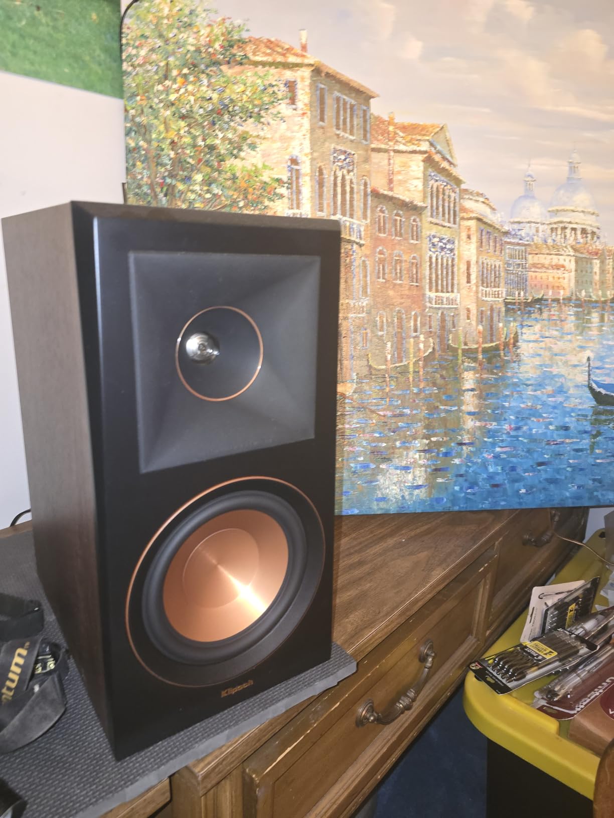 Klipsch RP-600M Bookshelf Speakers (Pair) (Walnut) Customer Review Klipsch RP-600M Bookshelf Speakers (Pair) (Walnut) - Customer Photo 2