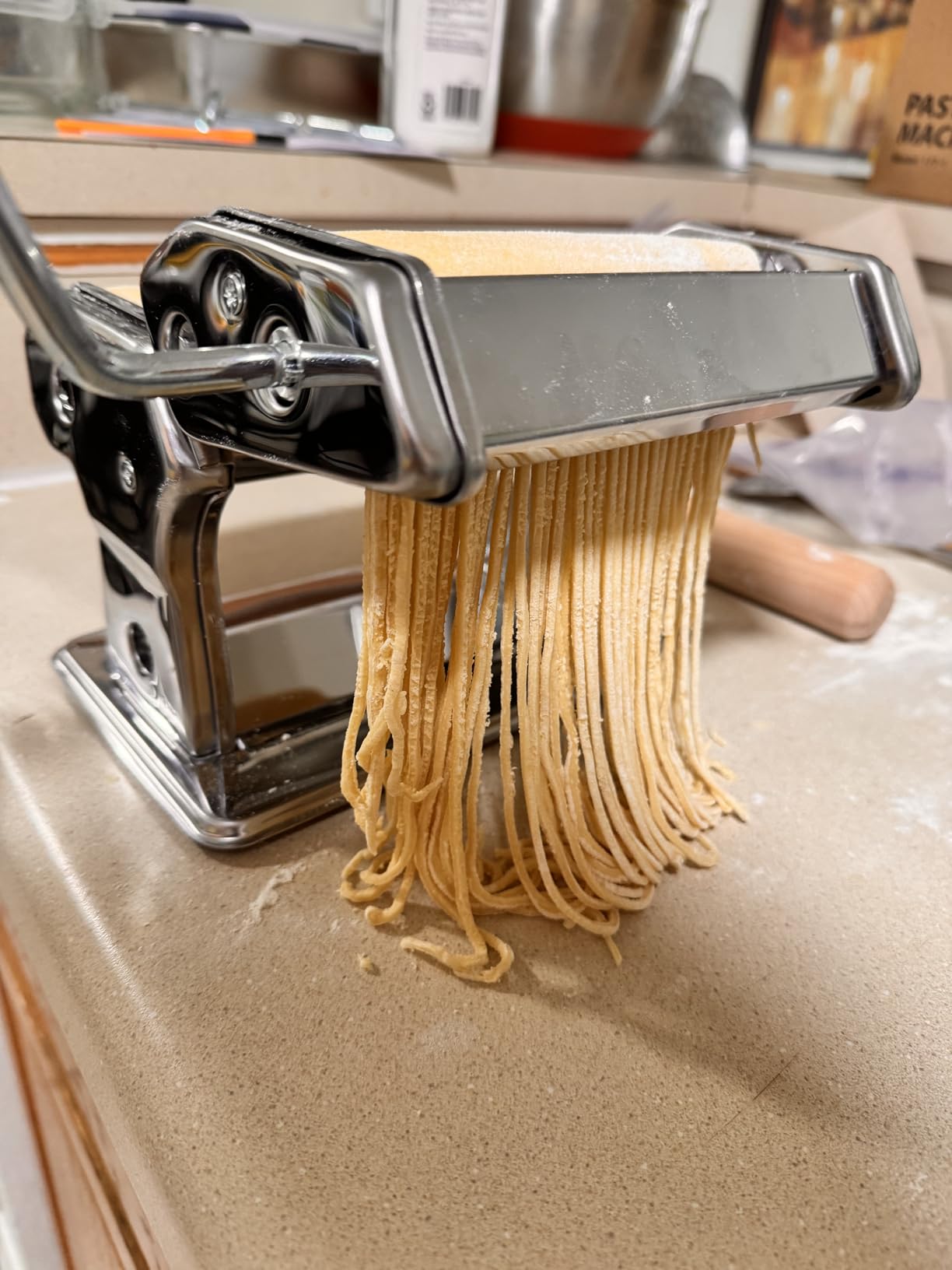 ISILER Pasta Maker, 9 Adjustable Thickness Settings 2 in 1 Pasta Machine with Rollers and Cutter, Noodle Maker for Dumpling Skin, Spaghetti, Fettuccini, Lasagna Customer Review ISILER Pasta Maker, 9 Adjustable Thickness Settings 2 in 1 Pasta Machine with Rollers and Cutter, Noodle Maker for Dumpling Skin, Spaghetti, Fettuccini, Lasagna - Customer Photo 1