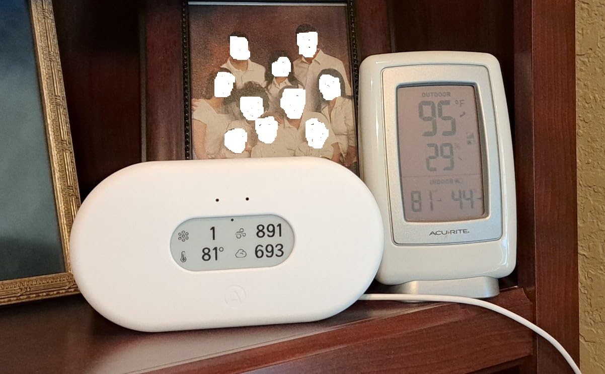 Airthings 2930 Wave Plus - Radon & Air Quality Monitor, Battery Powered (CO2, VOC, Humidity, Temp, Pressure) - Customer Photo 2