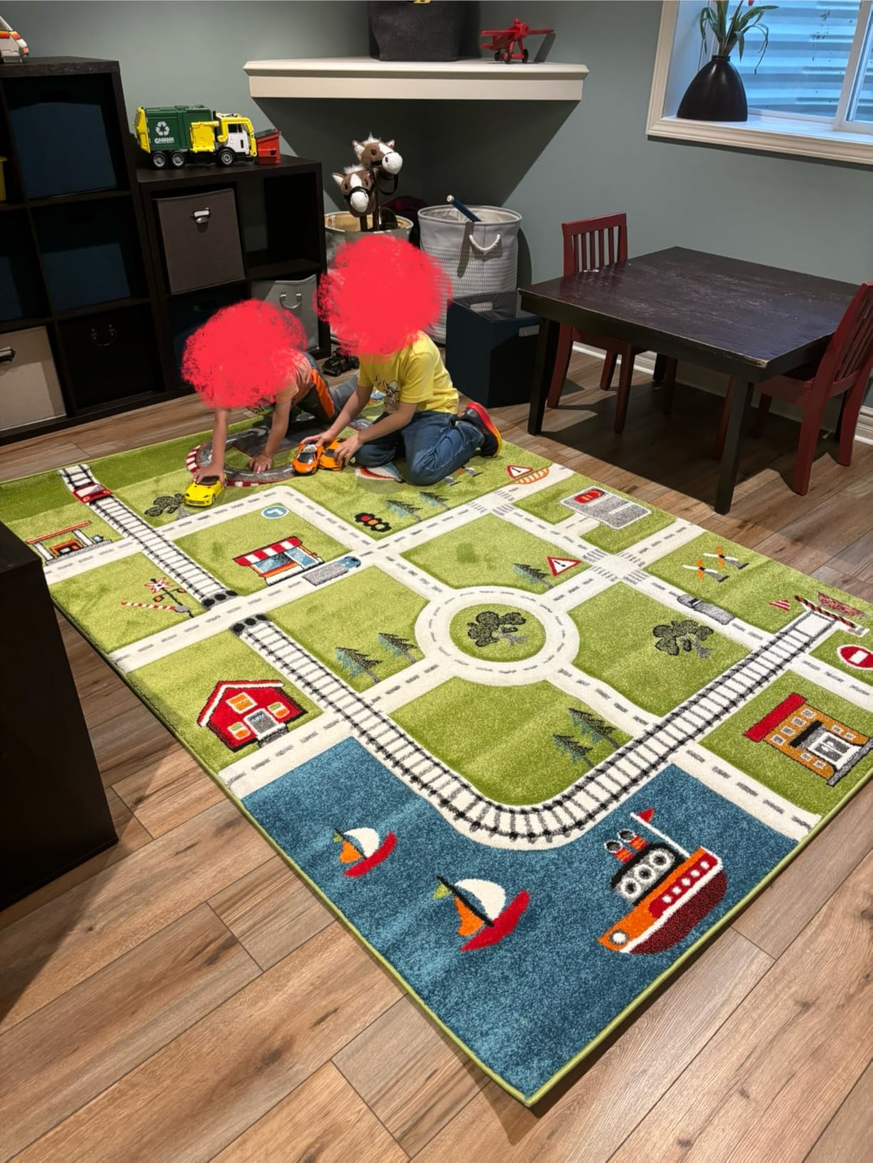 SAFAVIEH Carousel Kids Collection Area Rug - 5'3