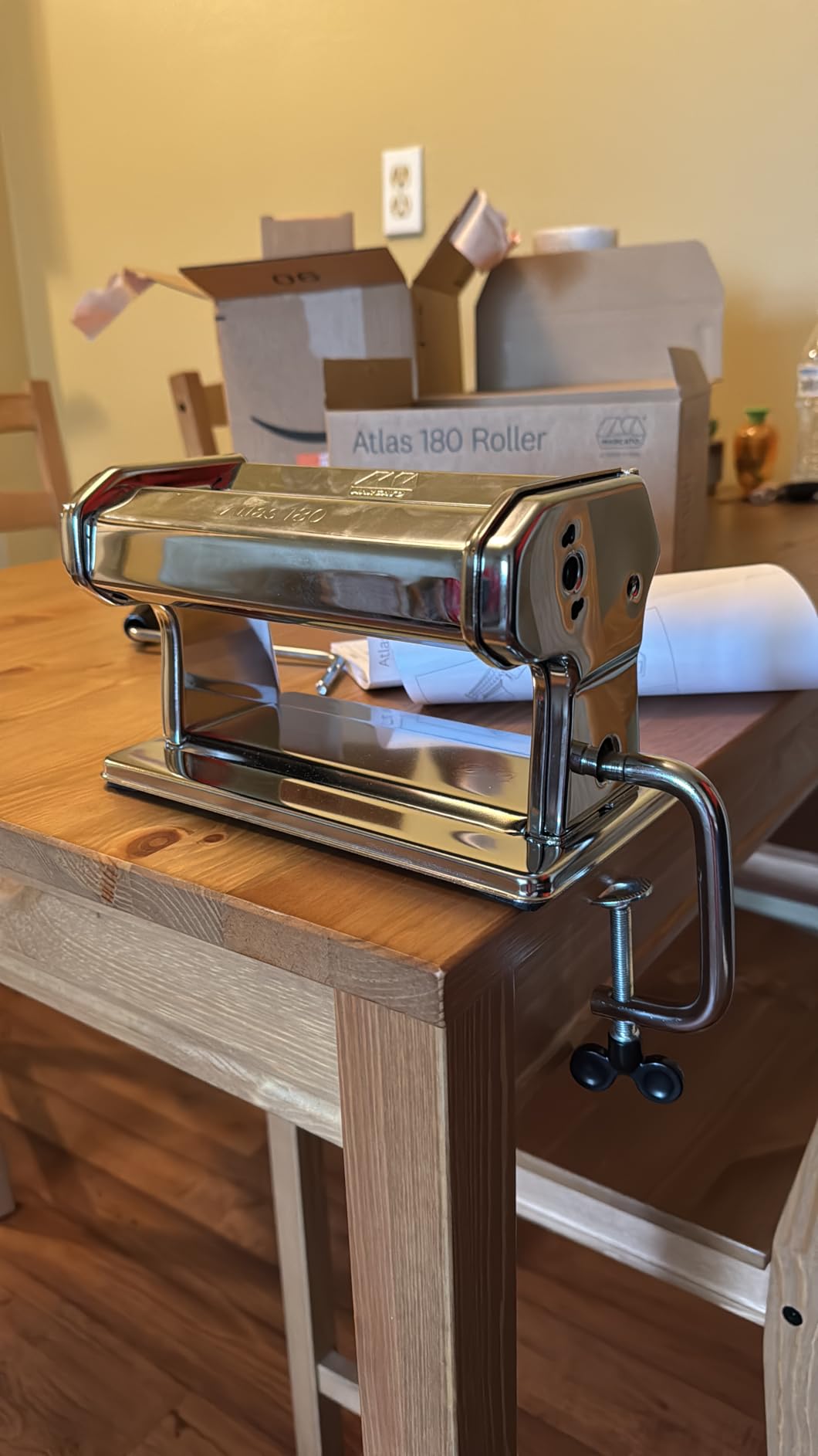 MARCATO Made in Italy Atlasmotor 110V Electric Pasta Machine, Chrome Steel. Set includes Atlas 150, handcrank, clamp, Pastadrive motor, and instruction manual Customer Review MARCATO Made in Italy Atlasmotor 110V Electric Pasta Machine, Chrome Steel. Set includes Atlas 150, handcrank, clamp, Pastadrive motor, and instruction manual - Customer Photo 2
