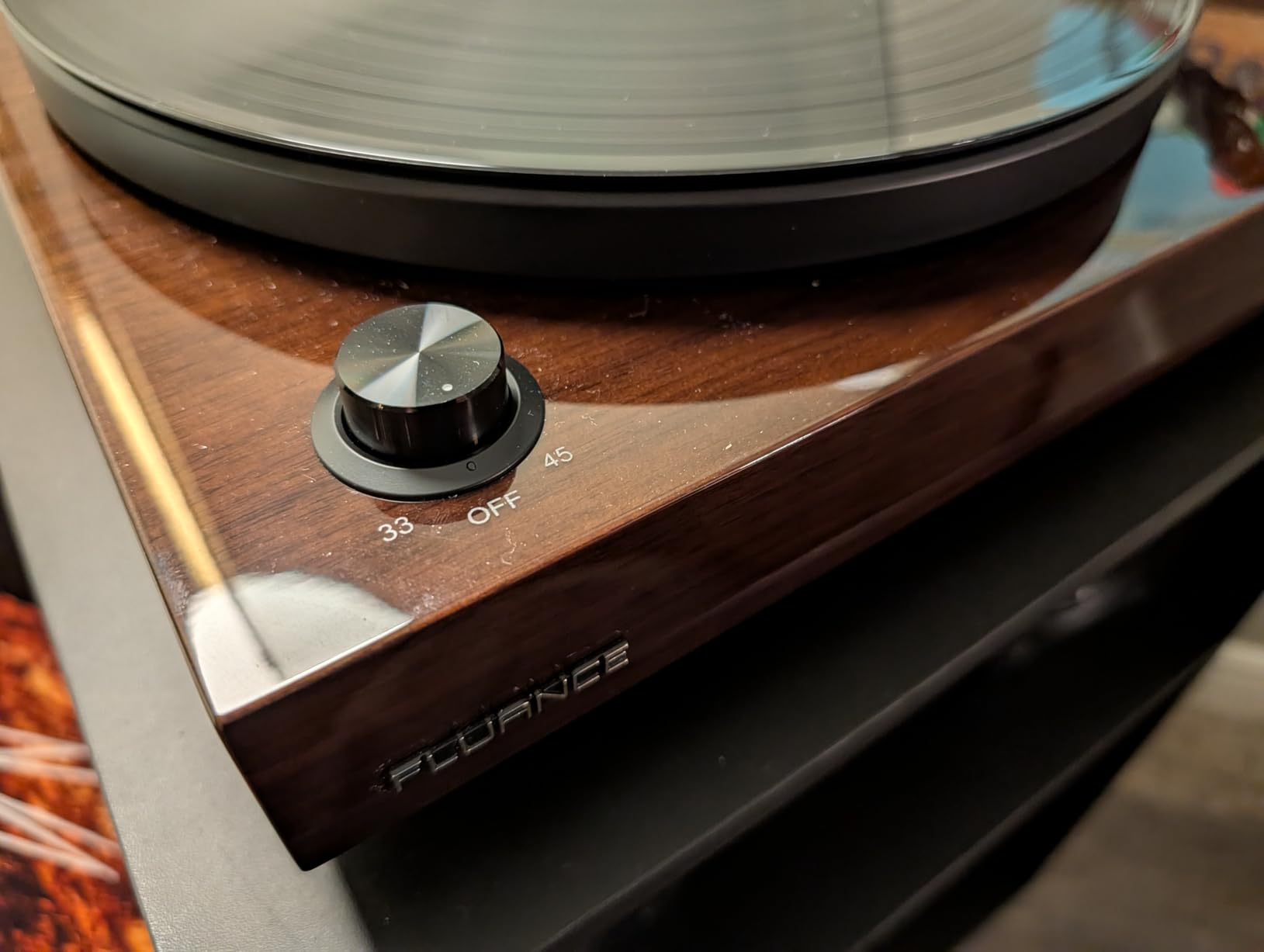 Fluance RT81 Turntable with AT95E Cartridge, Belt Drive, Built-in Preamp, Adjustable Counterweight - Piano Black - Customer Photo 1