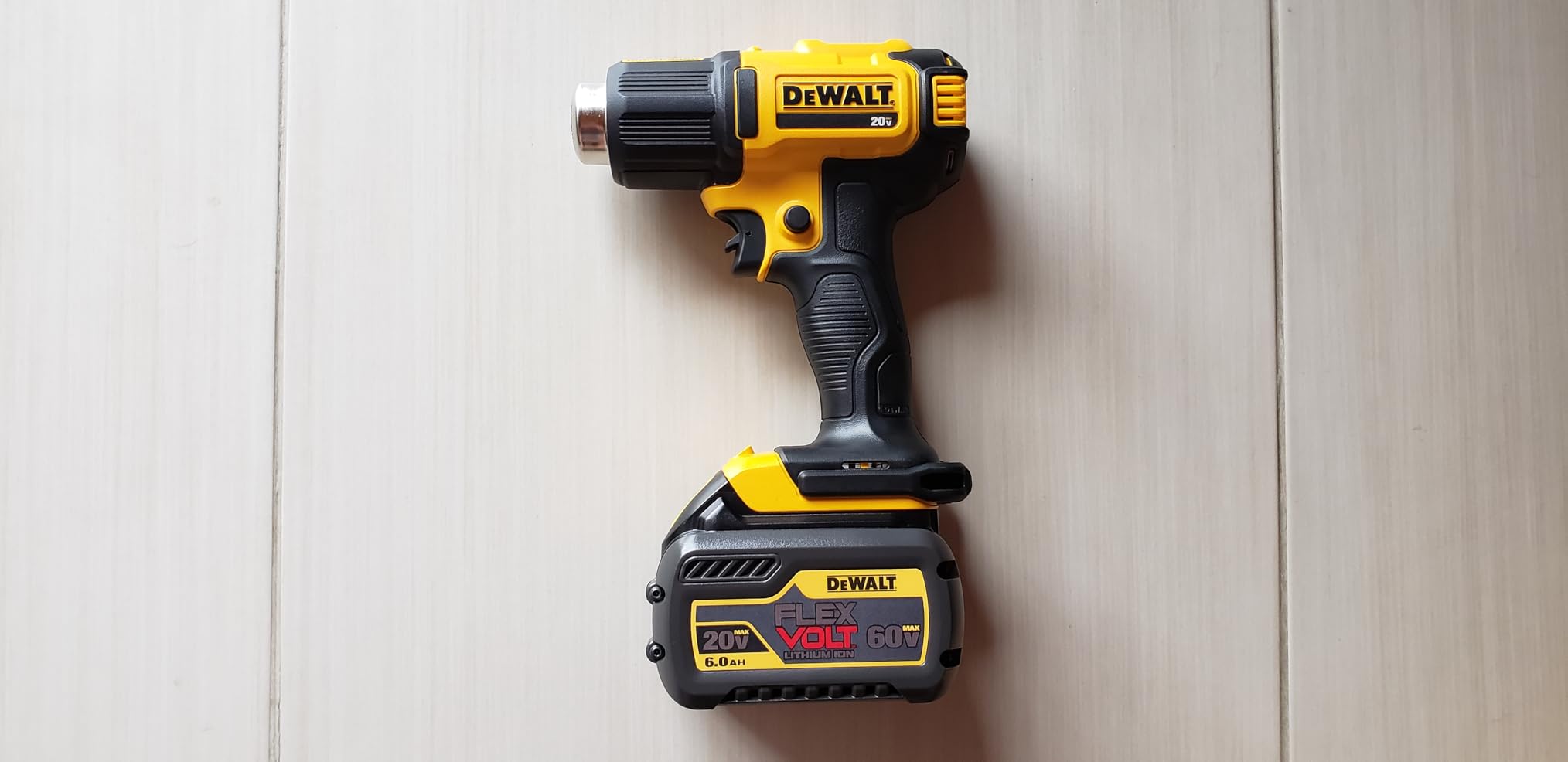 DEWALT 20V MAX Heat Gun, Cordless, Up to 990 Degrees, 42 Minutes Run Time, LED Light, Tool Only (DCE530B) customer photo 1