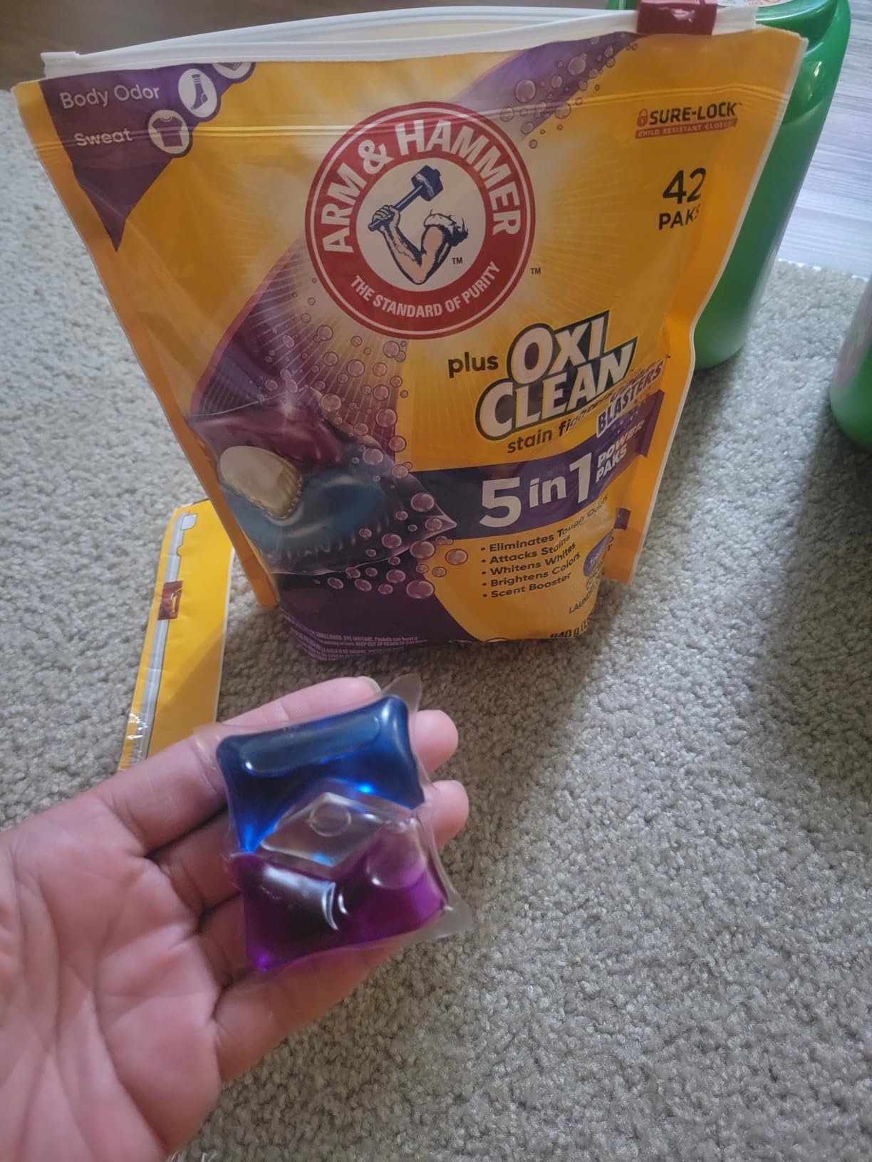 Arm & Hammer Plus OxiClean With Odor Blasters Laundry Detergent 5-IN-1 Power Paks, 42CT - Customer Photo 1