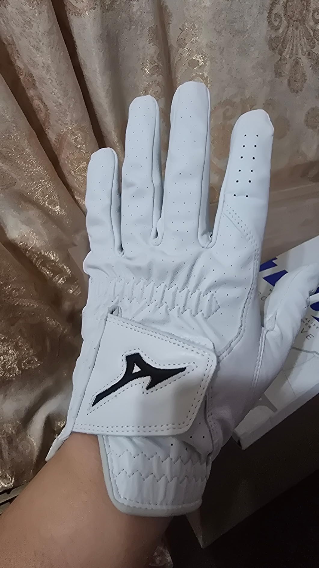 Mizuno Men's Tour Golf Glove - Customer Photo 1
