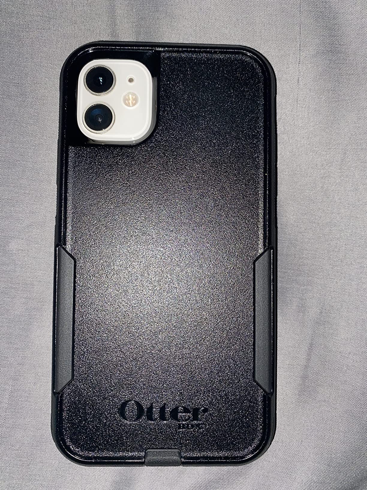 OtterBox iPhone 11 Commuter Series Case - Black, Slim & Tough, Pocket-Friendly, with Port Protection - Customer Photo 2