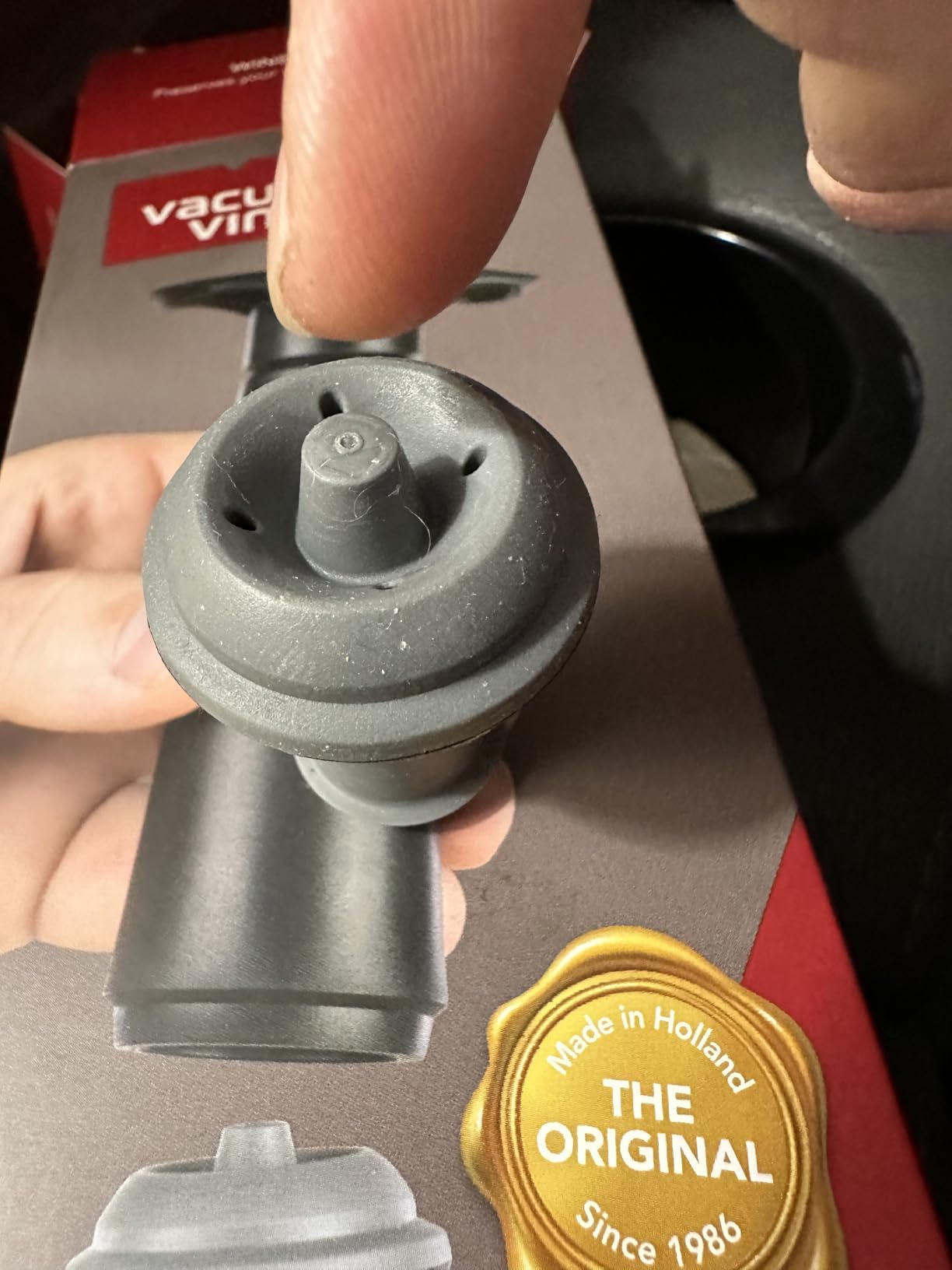 Vacu Vin Original Wine Saver with 4 Vacuum Bottle Stoppers – Black Wine Preserver Pump for Red or White Wine – Manual Air Remover System – Airtight Seal – Keep Wine Fresh Longer - Customer Photo 1