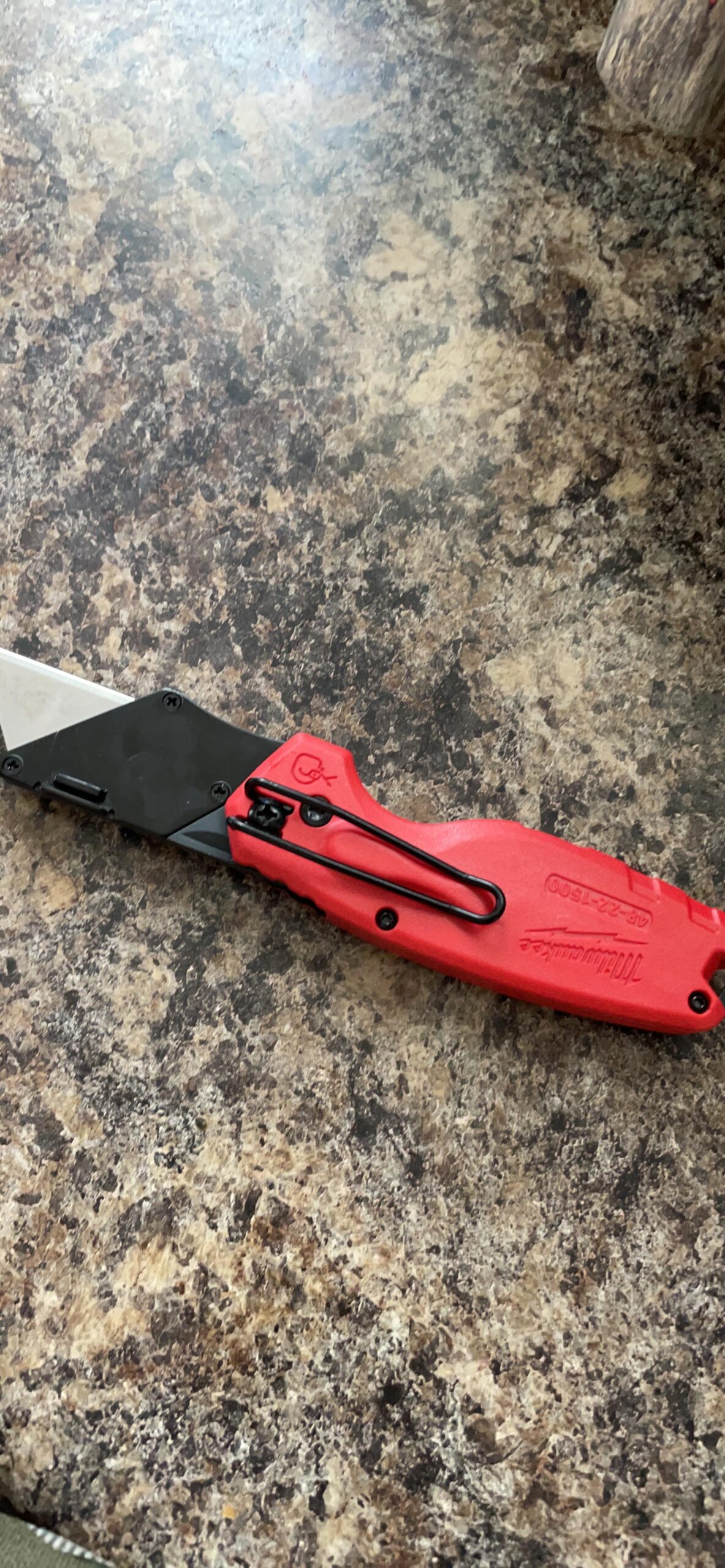Milwaukee 48-22-1500 Fastback Compact Folding Utility Knife Customer Review Milwaukee 48-22-1500 Fastback Compact Folding Utility Knife - Customer Photo 2