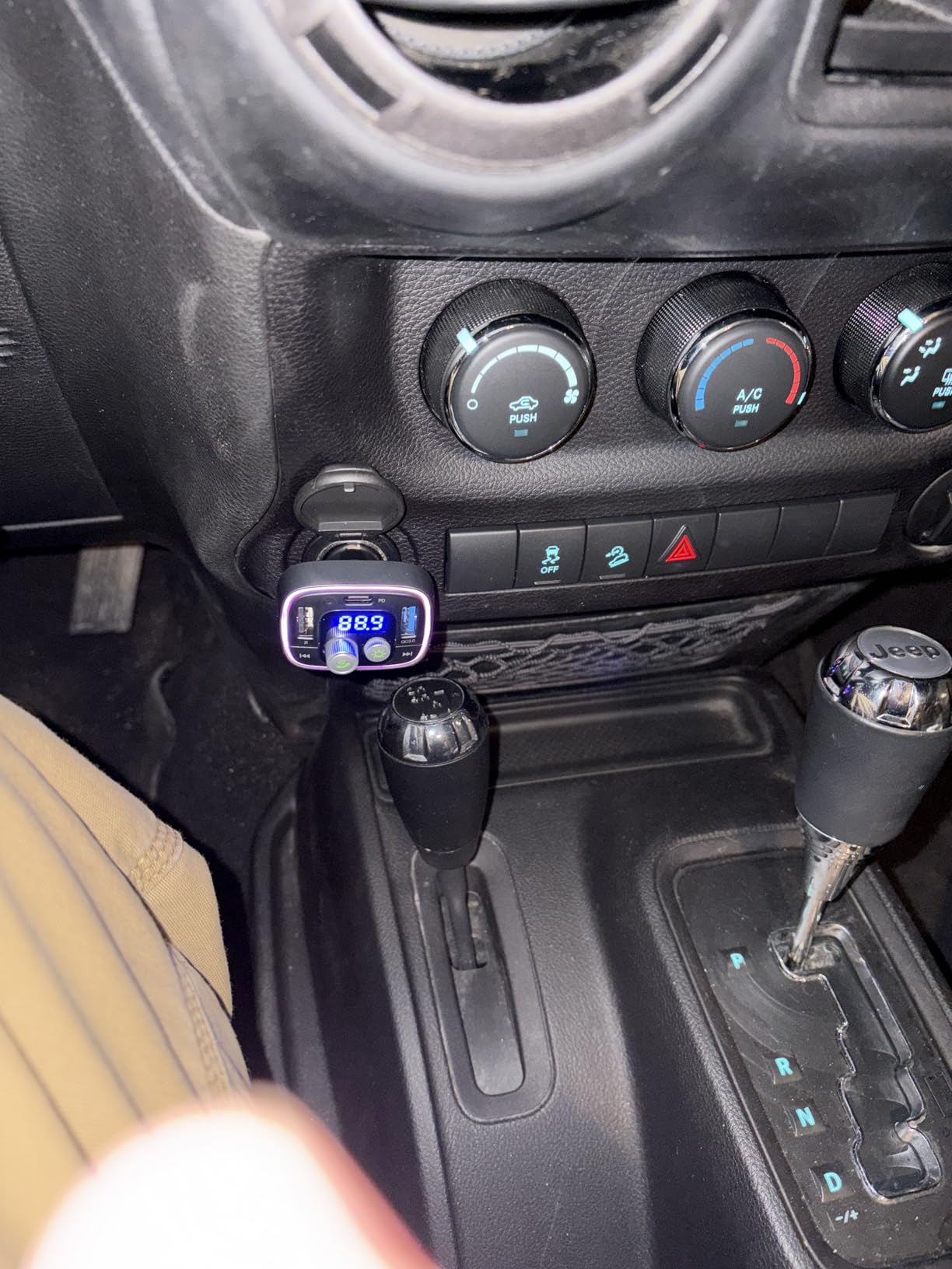 LIHAN USB C Bluetooth 5.4 Car Adapter, Wireless Upgrade Audio System for Non-Bluetooth Vehicles, FM Radio Transmitter, 48W Fast Charging, Stable Hands-Free Calling, MP3 Music Player, Support USB/TF - Customer Photo 2