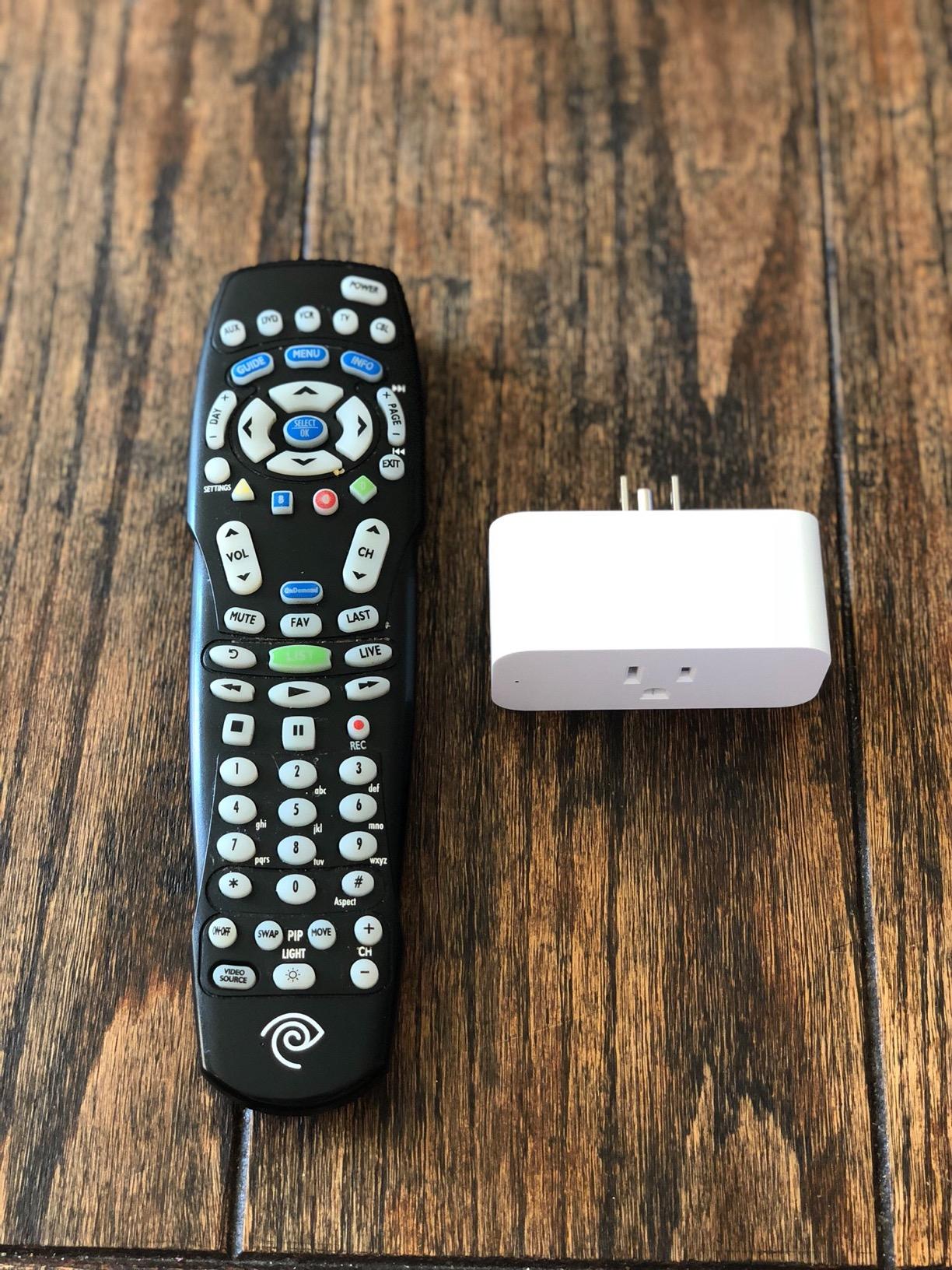 Amazon Smart Plug, Works with Alexa, Simple Setup, Endless Possibilities - Customer Photo 2