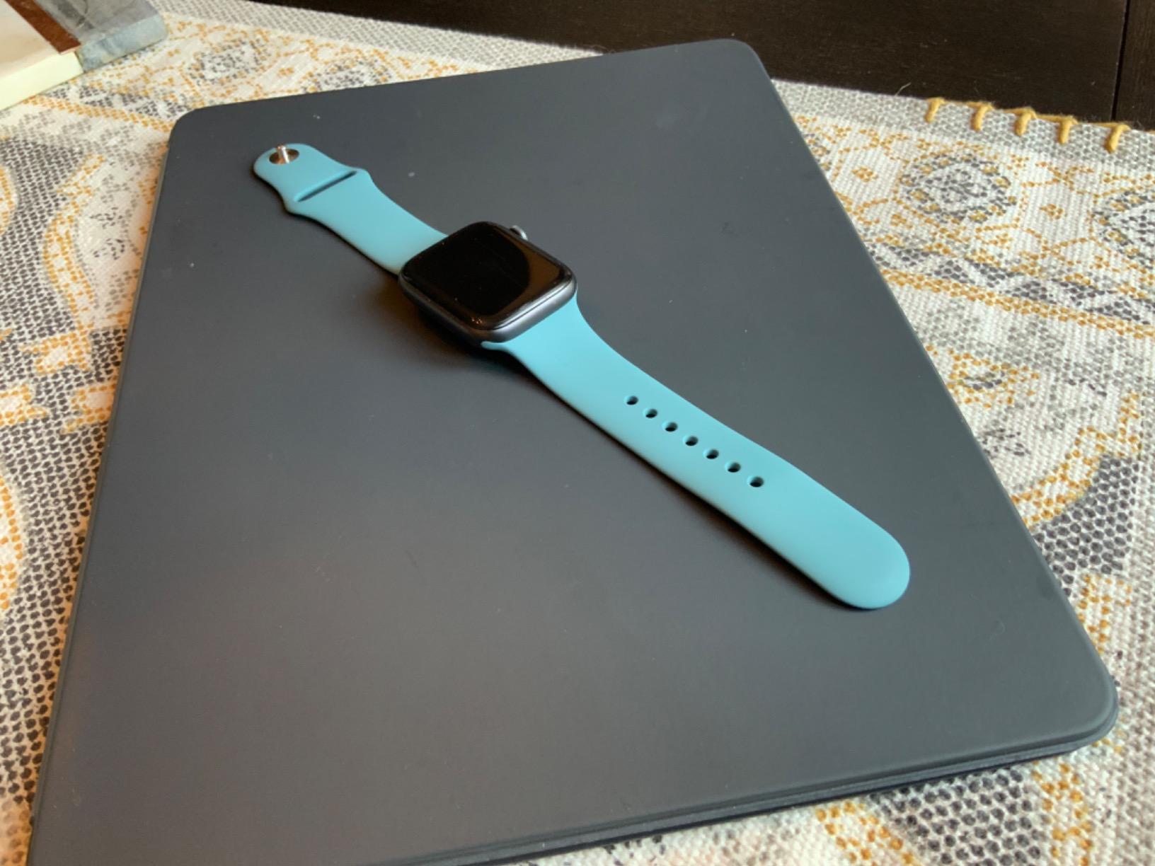 Apple Watch Sport Band Vitamin C - 44mm Customer Review Apple Watch Sport Band Vitamin C - 44mm - Customer Photo 3