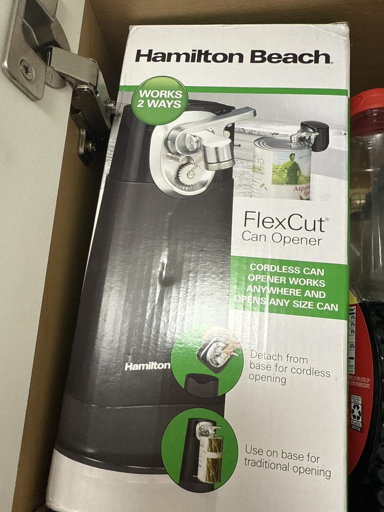Hamilton Beach 76611 FlexCut 2-in-1 Cordless & Rechargeable Electric, Easily Standard Automatic Can Opener, Easy-Clean, With Removable Walking Cut Head - Customer Photo 1