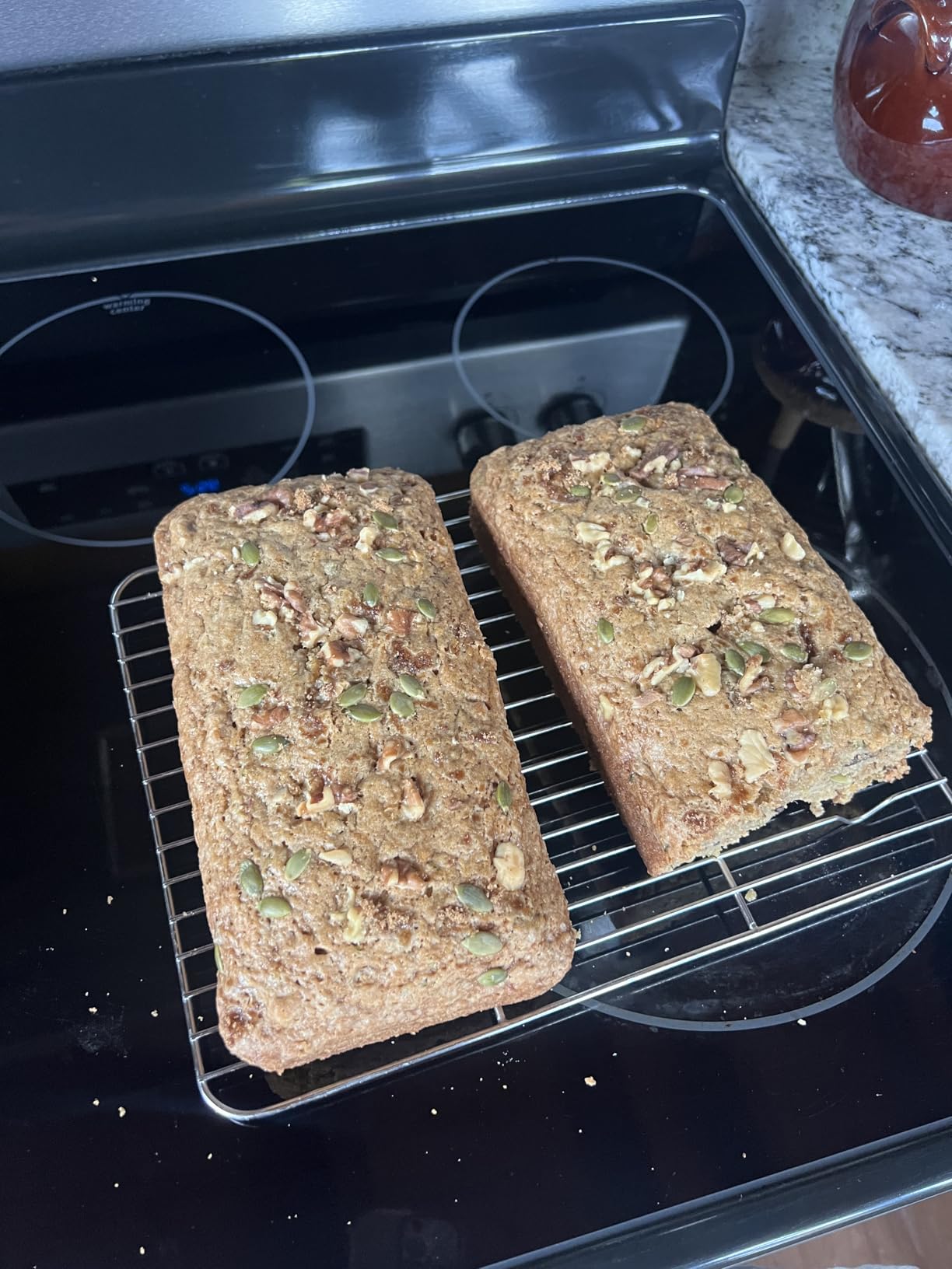 P&P CHEF Loaf Pan Set, 9 x 5 Inch Bread Pans, Stainless Steel Loaf Toast Baking Pans For Bread Meatloaf Lasagna Cake, Healthy & Non Toxic, Oven Safe& Easy Clean, (Silver, 1Pc) - Customer Photo 4