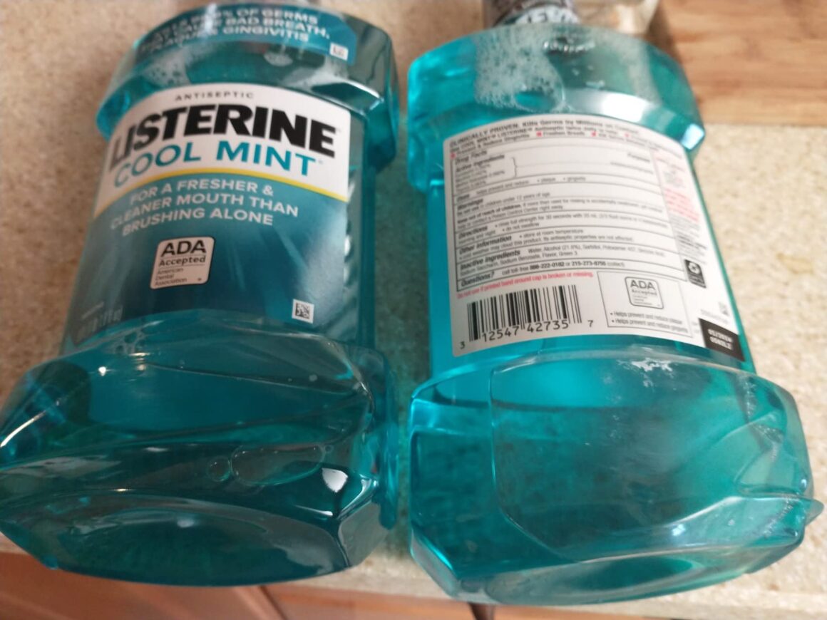 Listerine Cool Mint Intense Antiseptic Mouthwash, Daily Oral Rinse Kills 99.9% of Germs That Cause Bad Breath, Plaque & Gingivitis for a Fresh, Clean Mouth, Intense Mint, Convenience Pack, 2 x 1 L Customer Review Best Mouthwashes