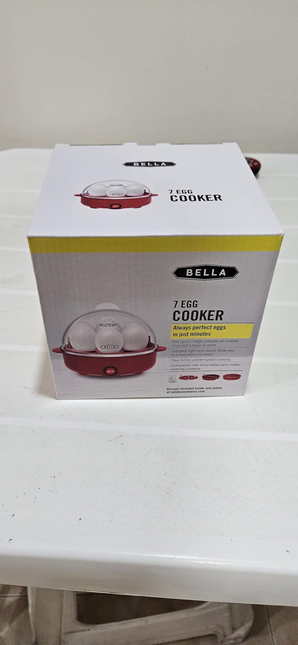 BELLA Egg Cooker, Rapid Boiler & Poacher, Meal Prep Essential, Family Sized Meals: Make Up To 7 Large Boiled Eggs, Dishwasher Safe Lid with Cool-Touch Handles, Poaching Tray Included, Black - Customer Photo 2