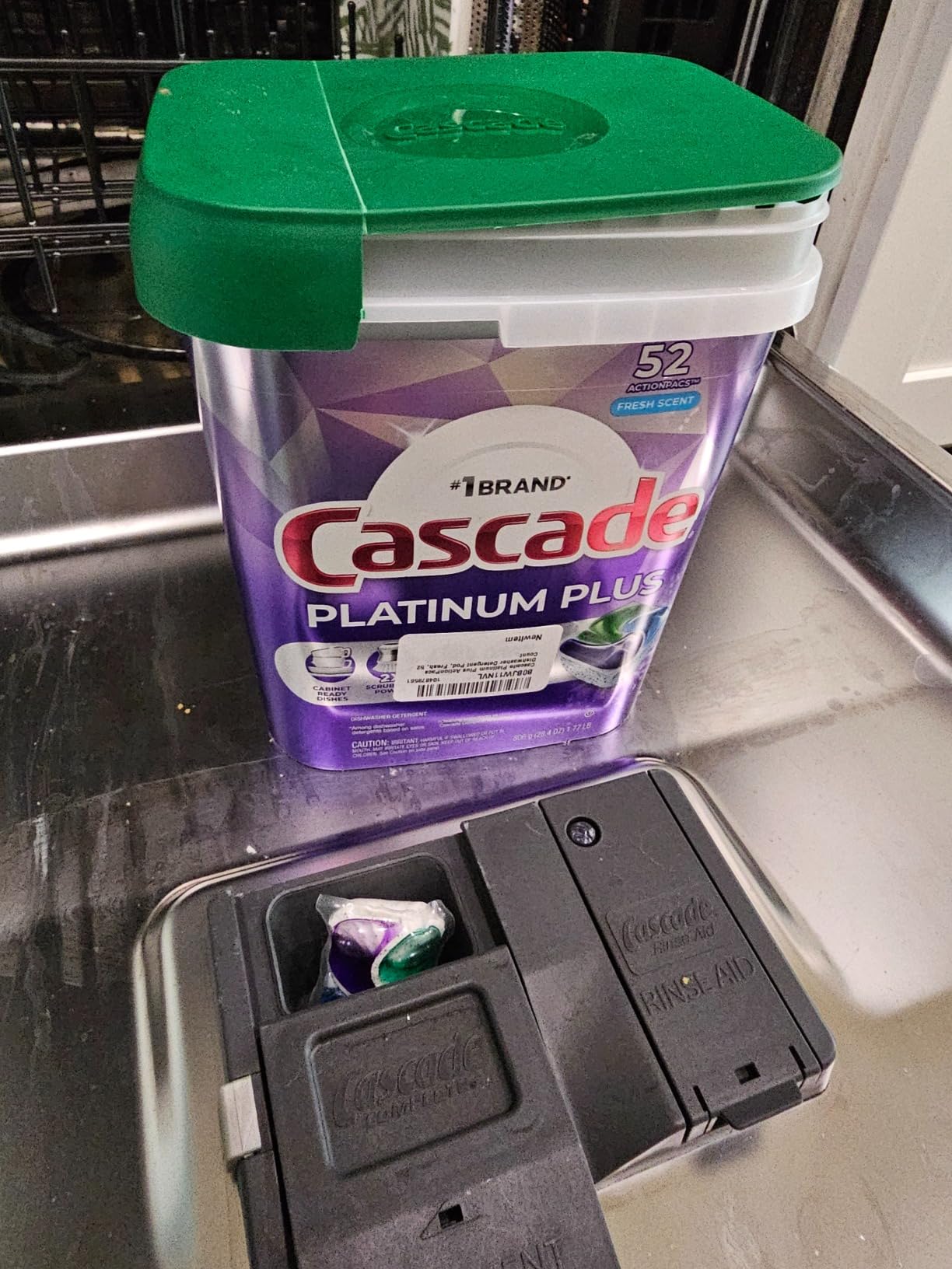 Cascade Platinum Dishwasher Pods, Actionpacs Dishwasher Detergent with Dishwasher Cleaner Action, Lemon Platinum Plus, 30 Count Customer Review Cascade Platinum Dishwasher Pods, Actionpacs Dishwasher Detergent with Dishwasher Cleaner Action, Lemon Platinum Plus, 30 Count - Customer Photo 2