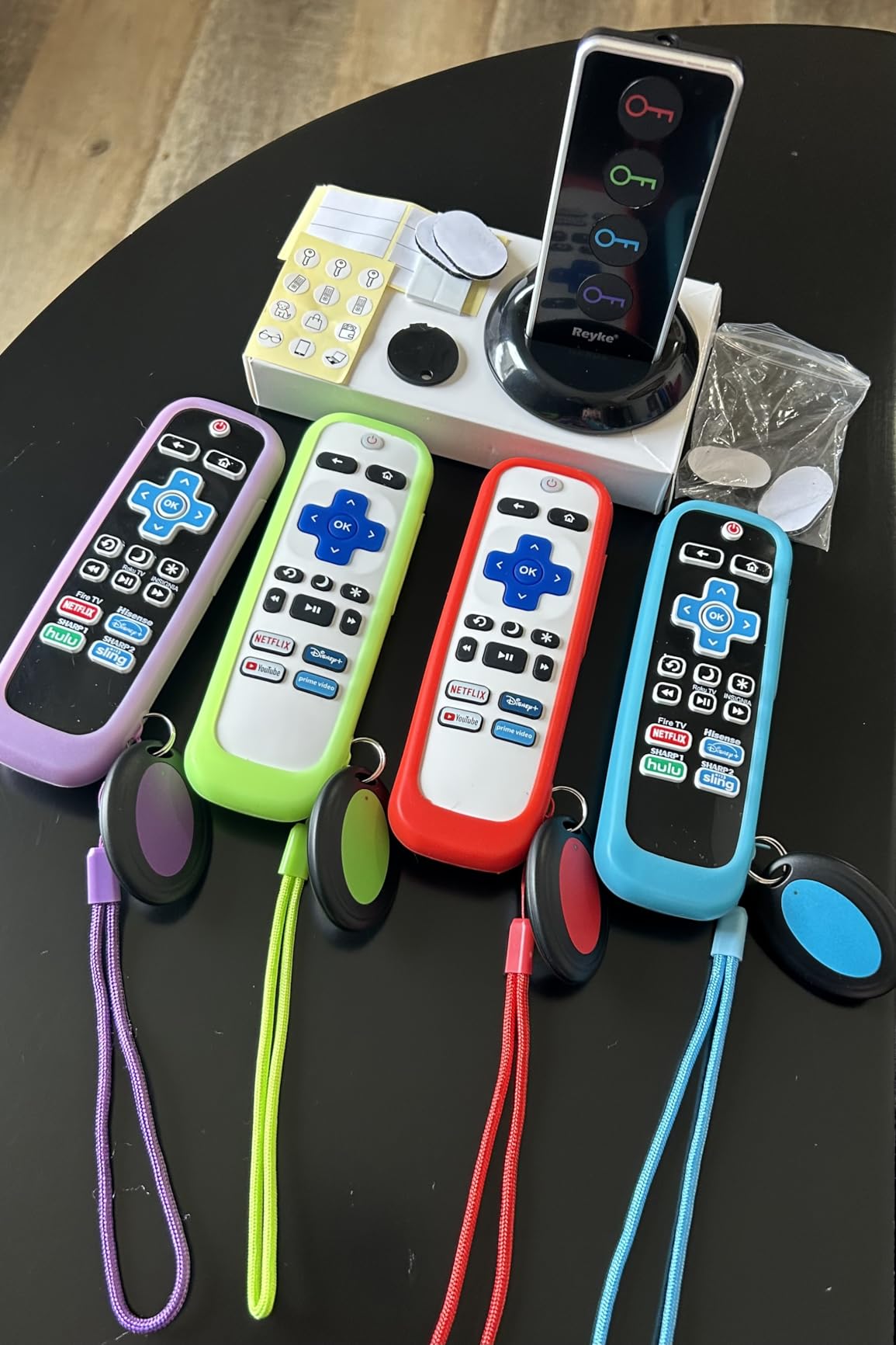 Reyke Key Finder, 80dB+ RF Item Locator Tags with 131ft. Working Range, Wireless Remote Tracker for Wallet, Phone, Glasses, Pet, 1 RF Transmitter & 4 Receivers - Customer Photo 2