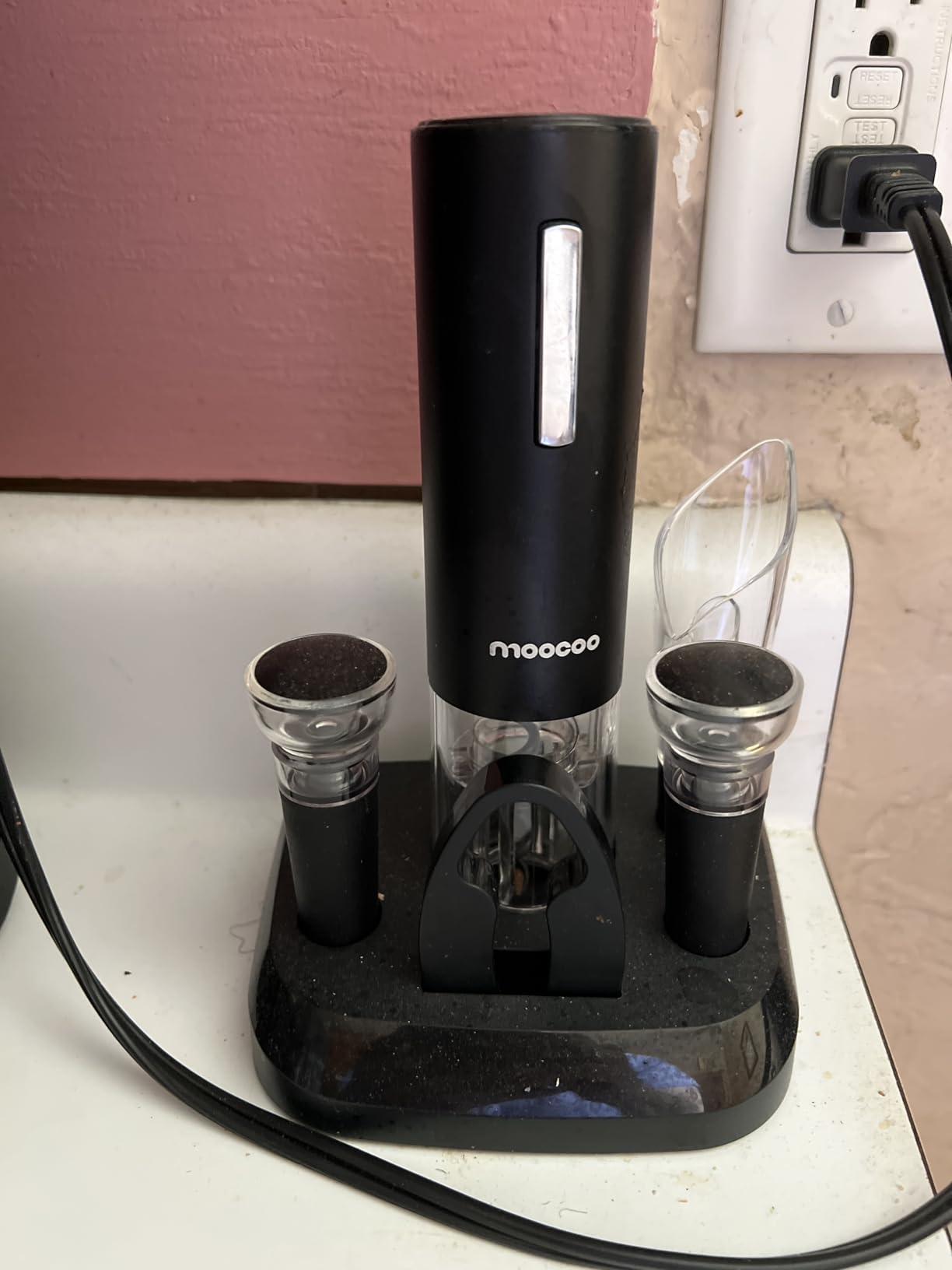 Electric Wine Opener with Charging Base, Cordless Electric Wine Bottle Opener with 2-in-1 Aerator &Pourer, Foil Cutter, 2 Vacuum Preservation Stoppers, Display Charging Station for Easy Storage Customer Review Electric Wine Opener with Charging Base, Cordless Electric Wine Bottle Opener with 2-in-1 Aerator &Pourer, Foil Cutter, 2 Vacuum Preservation Stoppers, Display Charging Station for Easy Storage - Customer Photo 1