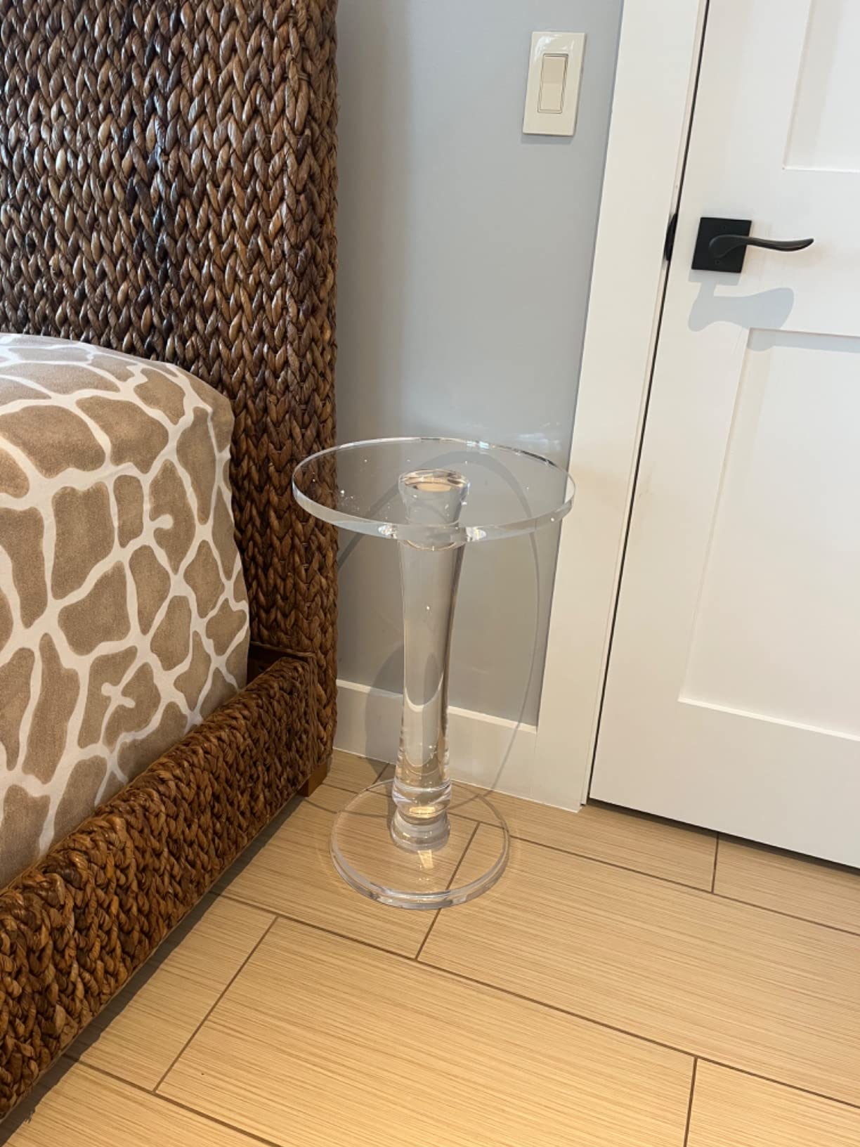 Clear Acrylic Small End Table,Drink Table,for Office, Living Room and Bedroom, 12x12 inch，20 inch High - Customer Photo 1