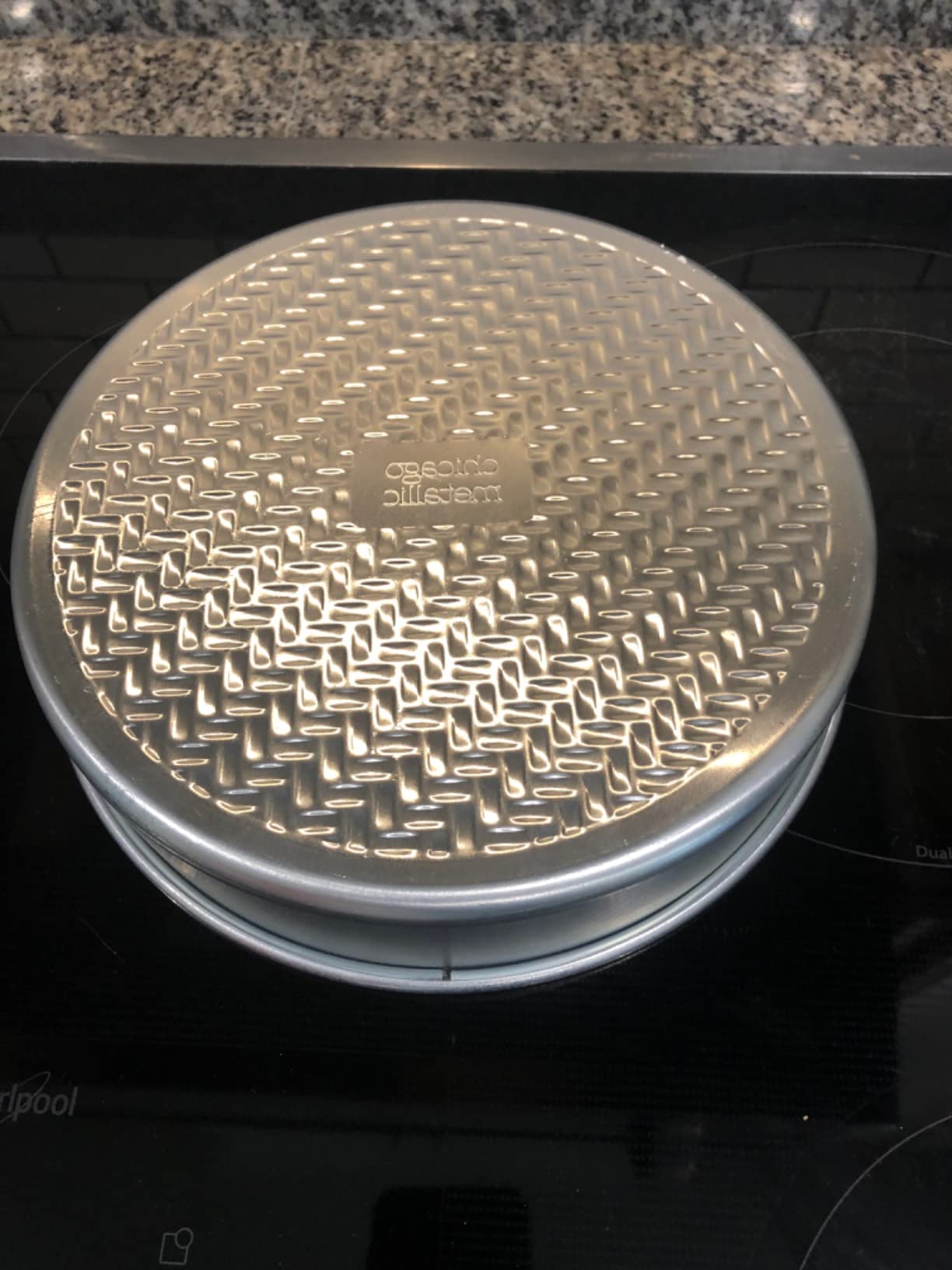 Chicago Metallic Aluminum Round Cake Pans, 9-Inch, Set of 2, Silver - Customer Photo 1