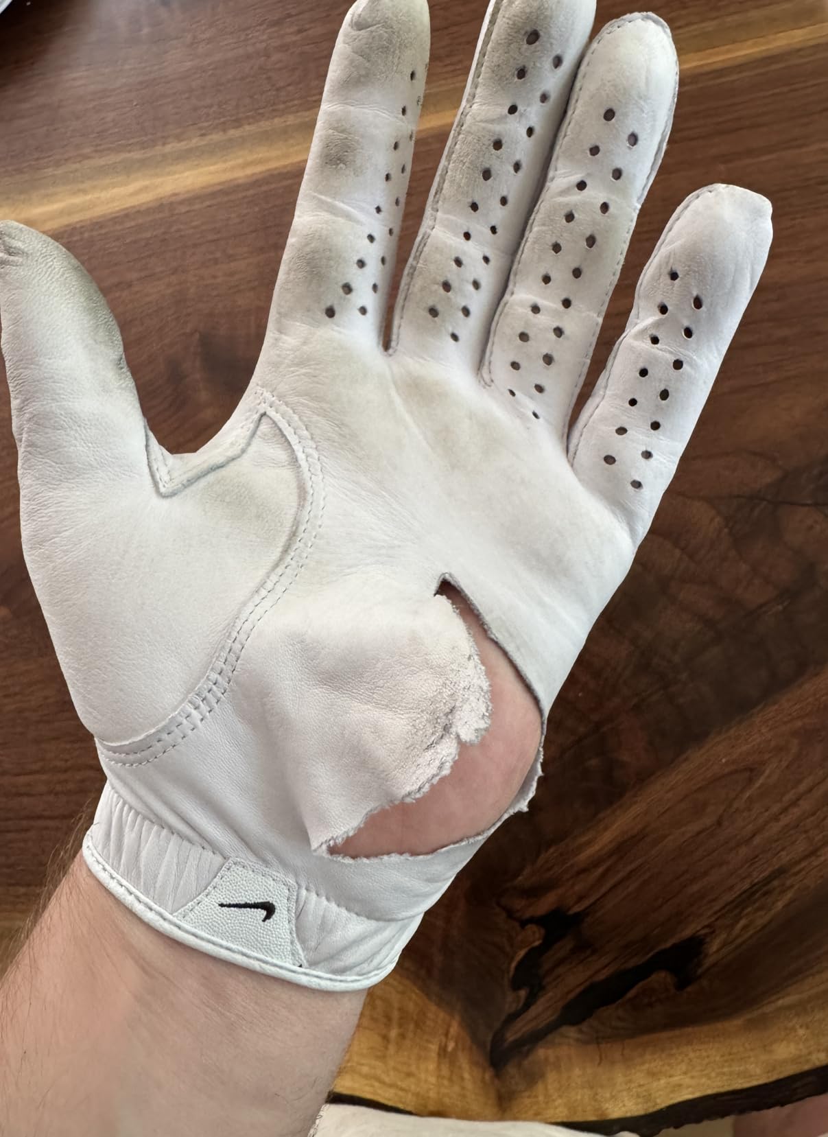 Nike Mens Tour Classic IV Left Hand White Golf Glove - Customer Photo 1