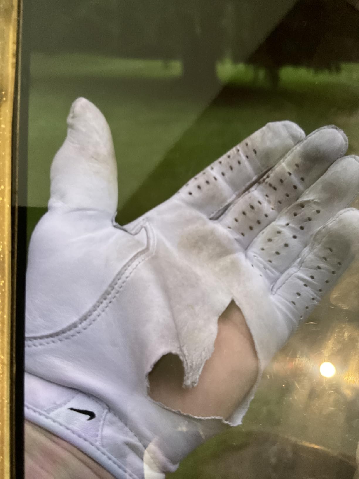 Nike Mens Tour Classic IV Left Hand White Golf Glove - Customer Photo 2