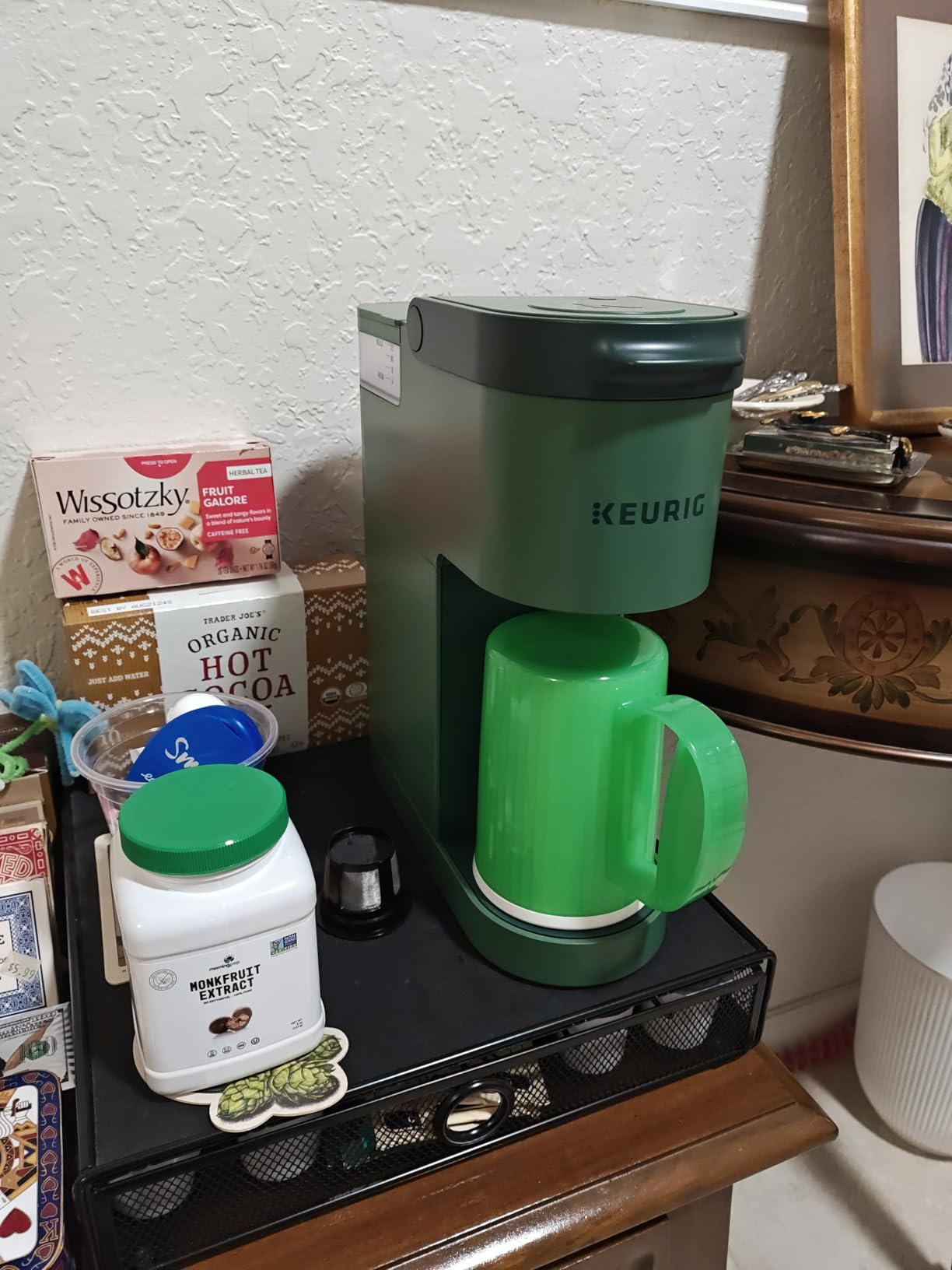 Keurig K-Mini Single Serve K-Cup Pod Coffee Maker, 6 to 12oz Brew size, with Cord Storage, Perfect for Small Spaces, Evergreen Customer Review Keurig K-Mini Single Serve K-Cup Pod Coffee Maker, 6 to 12oz Brew size, with Cord Storage, Perfect for Small Spaces, Evergreen - Customer Photo 1