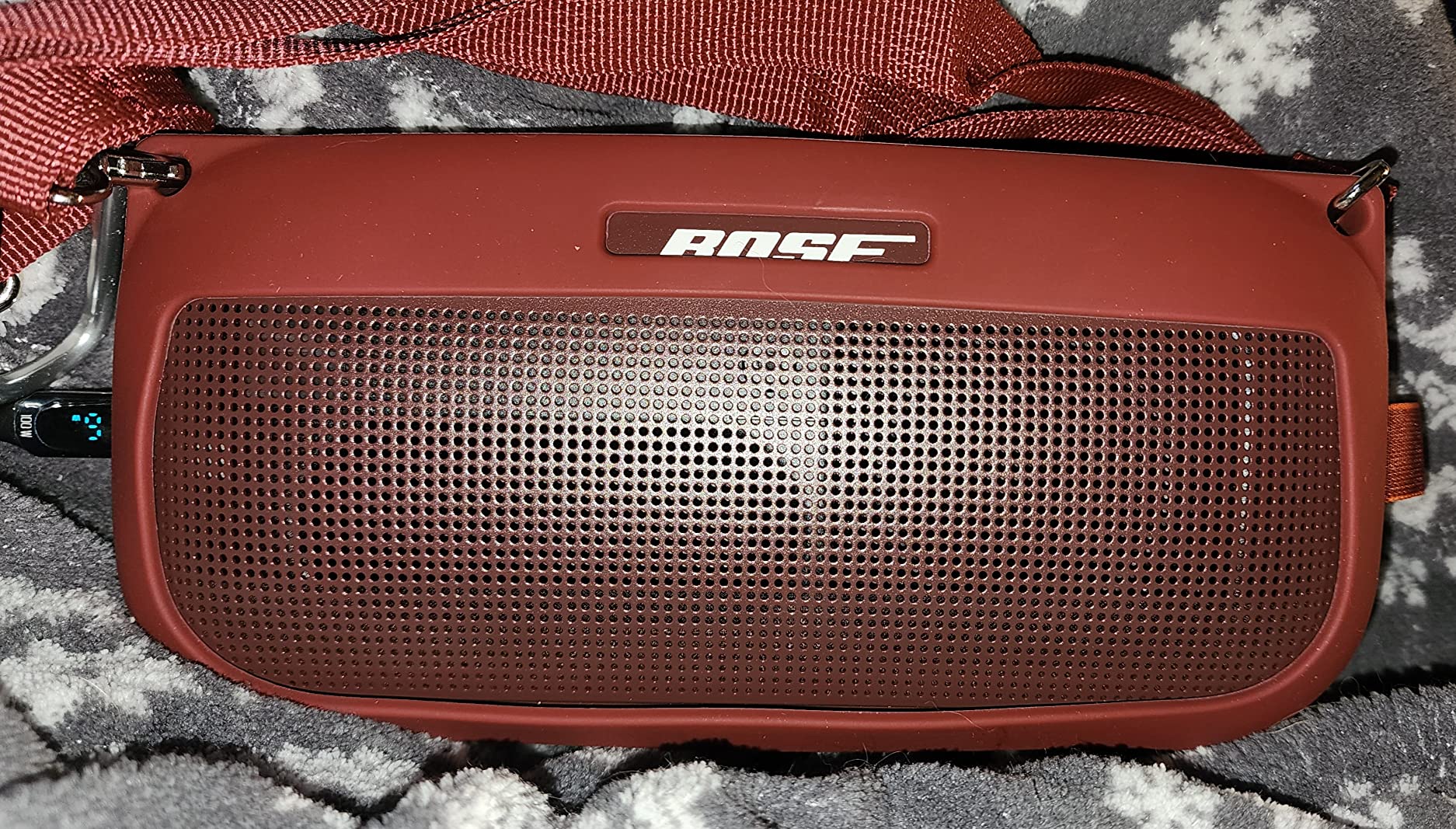 Bose SoundLink Flex Bluetooth Speaker, Portable Speaker with Microphone, Wireless Waterproof Speaker for Travel, Outdoor and Pool Use - Customer Photo 2