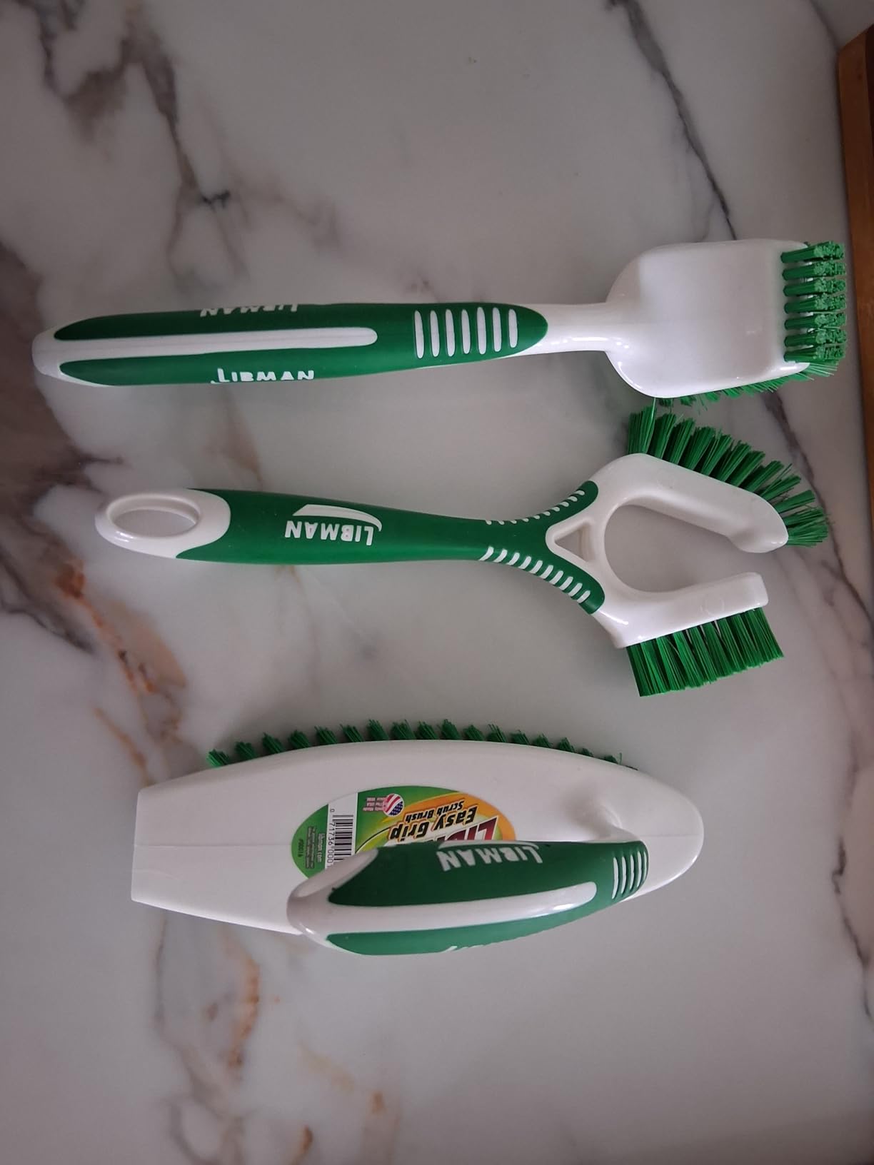 Libman Green & White Cleaning Brush Kit, 3-Piece Set, All-Purpose Brushes for Kitchen, Basins, Sinks, Dishwashers Customer Review Libman Green & White Cleaning Brush Kit, 3-Piece Set, All-Purpose Brushes for Kitchen, Basins, Sinks, Dishwashers - Customer Photo 1