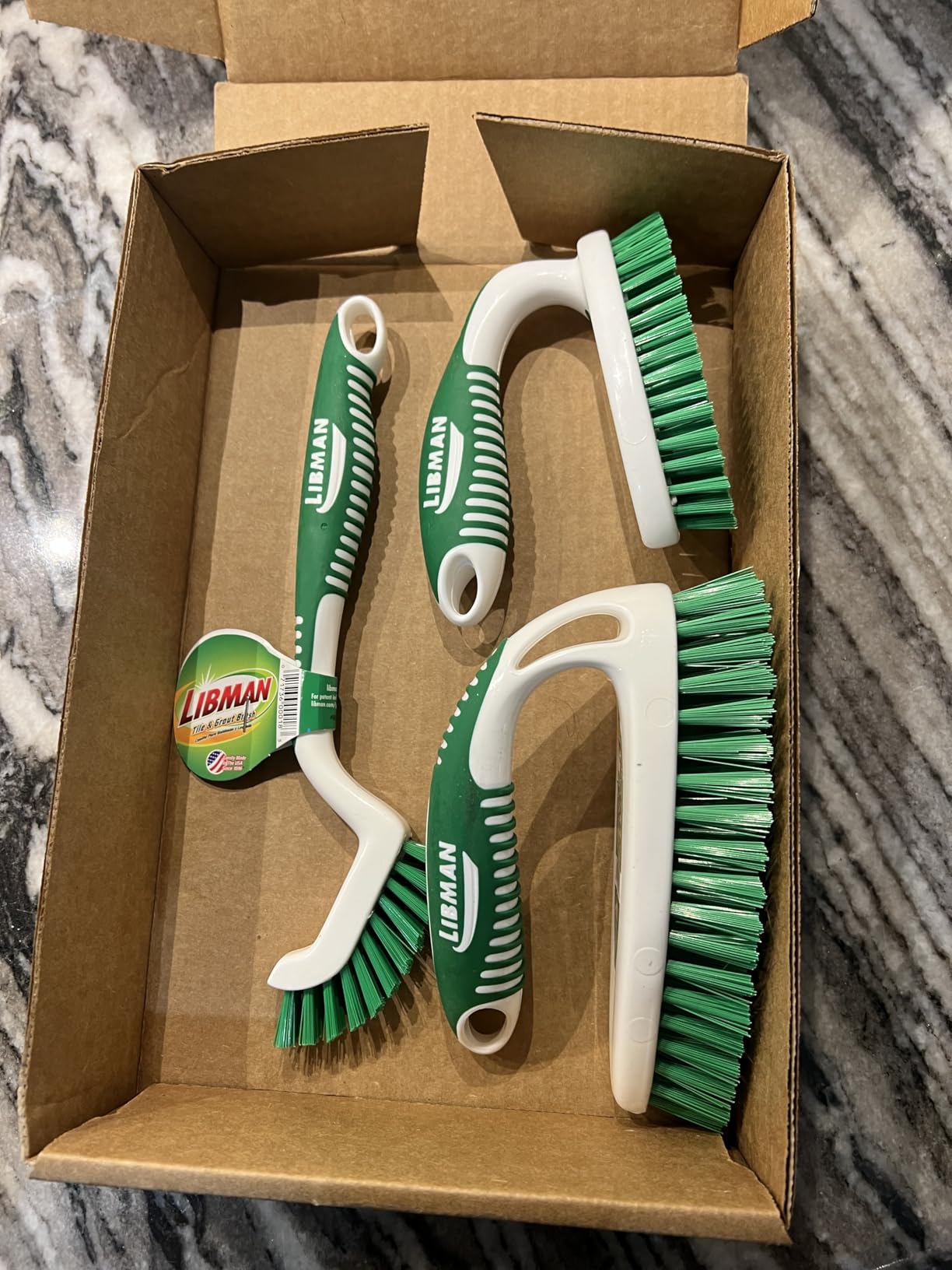Libman Green & White Cleaning Brush Kit, 3-Piece Set, All-Purpose Brushes for Kitchen, Basins, Sinks, Dishwashers Customer Review Libman Green & White Cleaning Brush Kit, 3-Piece Set, All-Purpose Brushes for Kitchen, Basins, Sinks, Dishwashers - Customer Photo 3
