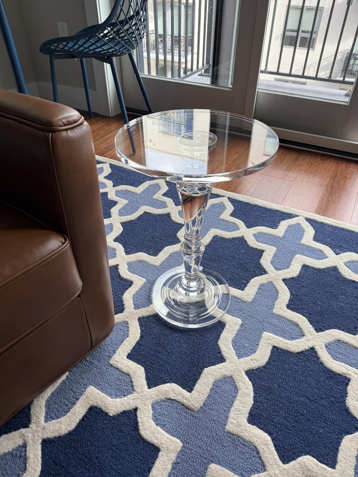 LIKENOW Furniture Acrylic Side Table, Acrylic End Table for Drinking Food,Clear Modern Small Tables for Living Room Bedroom Lobby,13.5''x13.5''x20'' High,9.48Lbs - Customer Photo 2