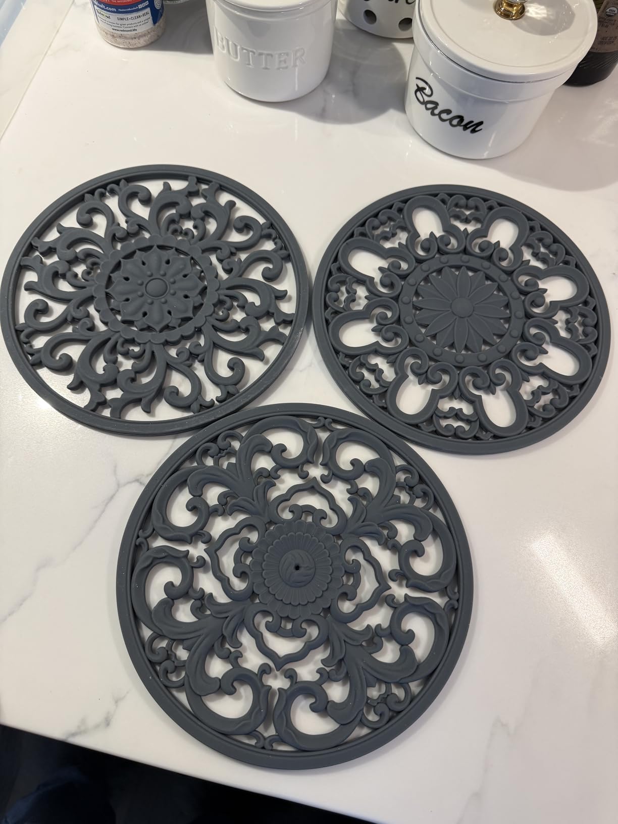 Extra Thick Silicone Trivet Mat for Hot Dishes, Hot Pots and Pans, Pot Holder, Hot Pad to Portect Your Table and Countertop, Kitchen Decor and Accessories,Turquoise,Set of 3 Customer Review Extra Thick Silicone Trivet Mat for Hot Dishes, Hot Pots and Pans, Pot Holder, Hot Pad to Portect Your Table and Countertop, Kitchen Decor and Accessories,Turquoise,Set of 3 - Customer Photo 1