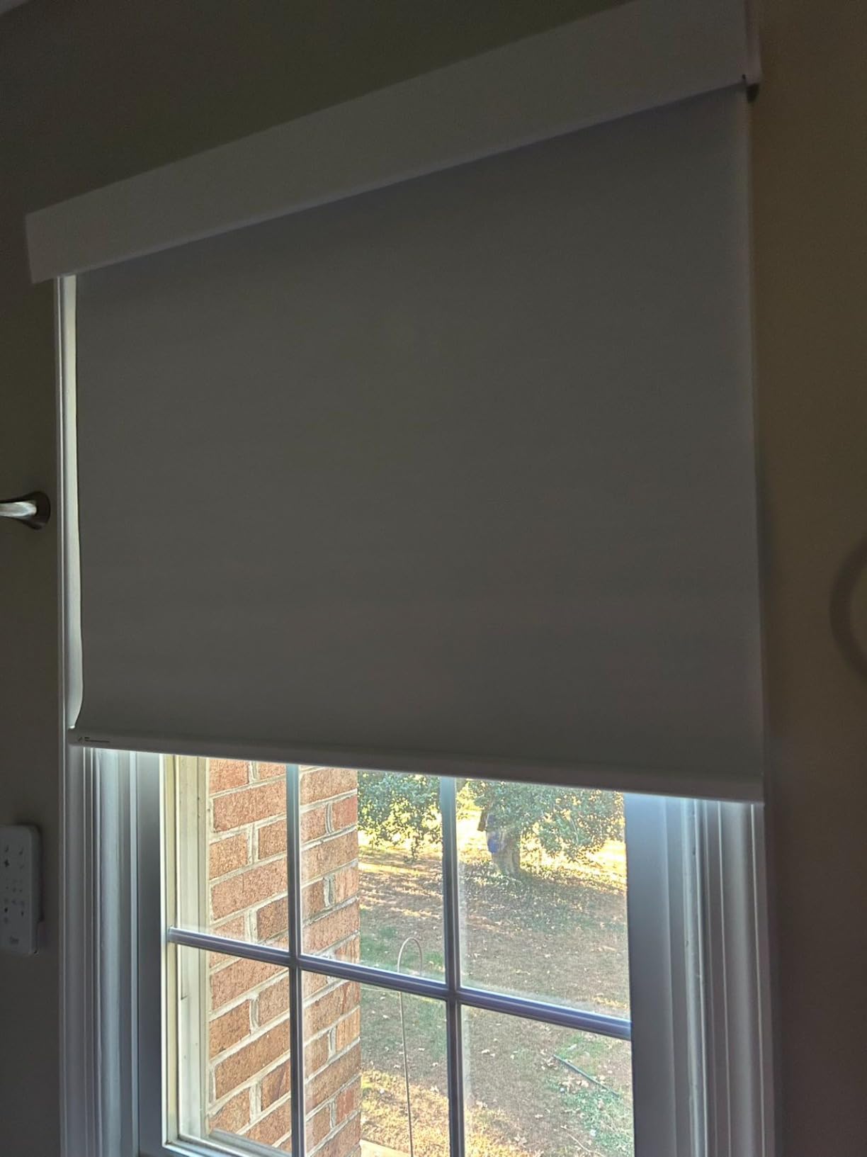 Smart Motorized Blinds with Remote, Cordless No-Drill Automatic Roller Shades, Blackout Electric Blind for Windows customer photo 2